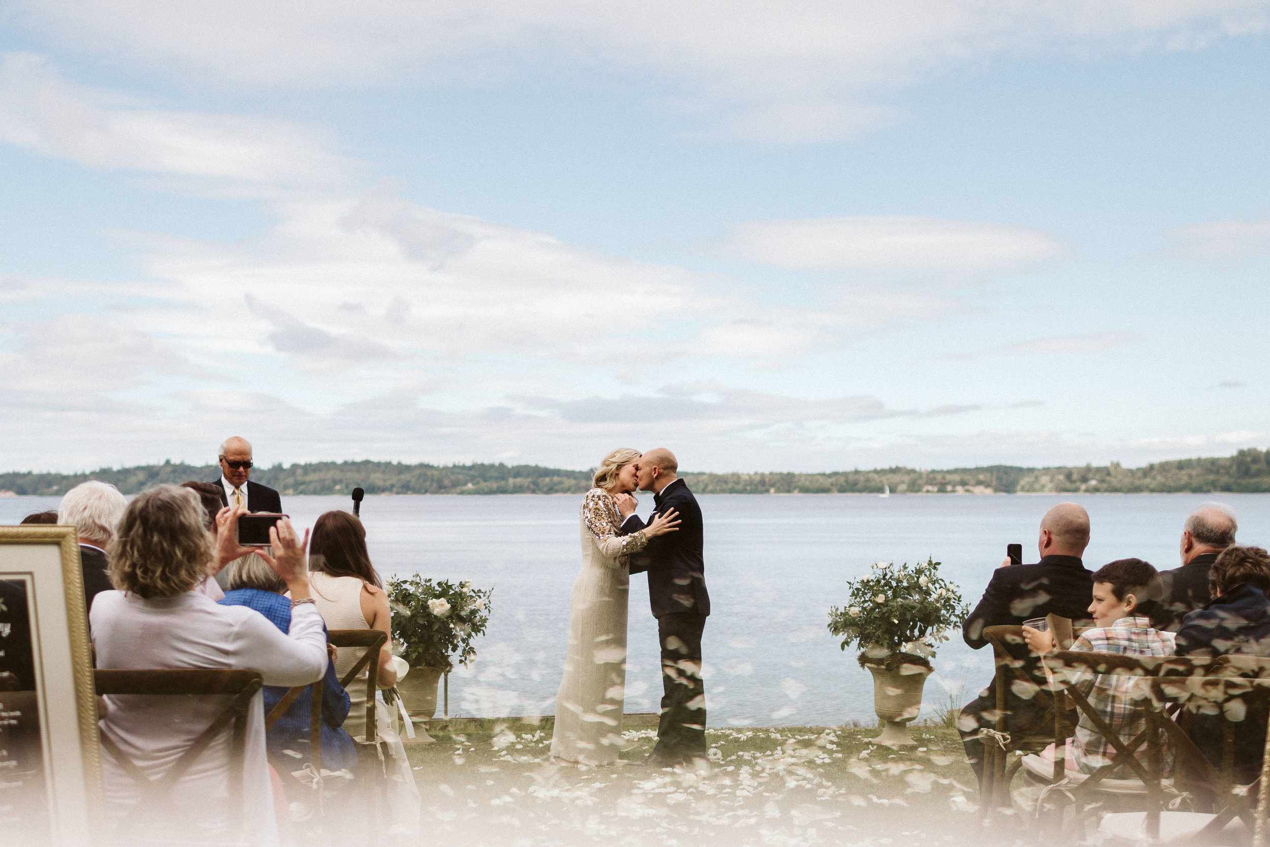 Budd Inlet Olympia wedding170.jpg