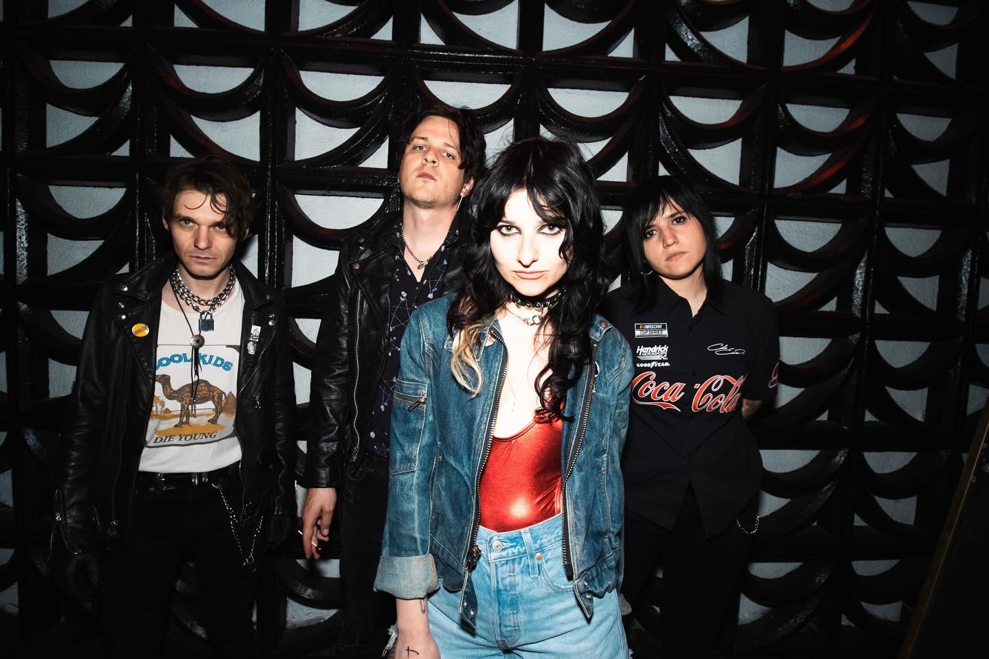 Upcoming CA dates listed below!!! 🌟 who&rsquo;s coming??
Go to frankieandthestuds.com/shows for tix 🎟️

7/11 - @thegoldfishla Los Angeles
7/12 - @alexsbarlbc Long Beach w/ @badcopbadcop 
7/13 - @kilowatt_bar_sf San Francisco w/@badcopbadcop 

📸 @g
