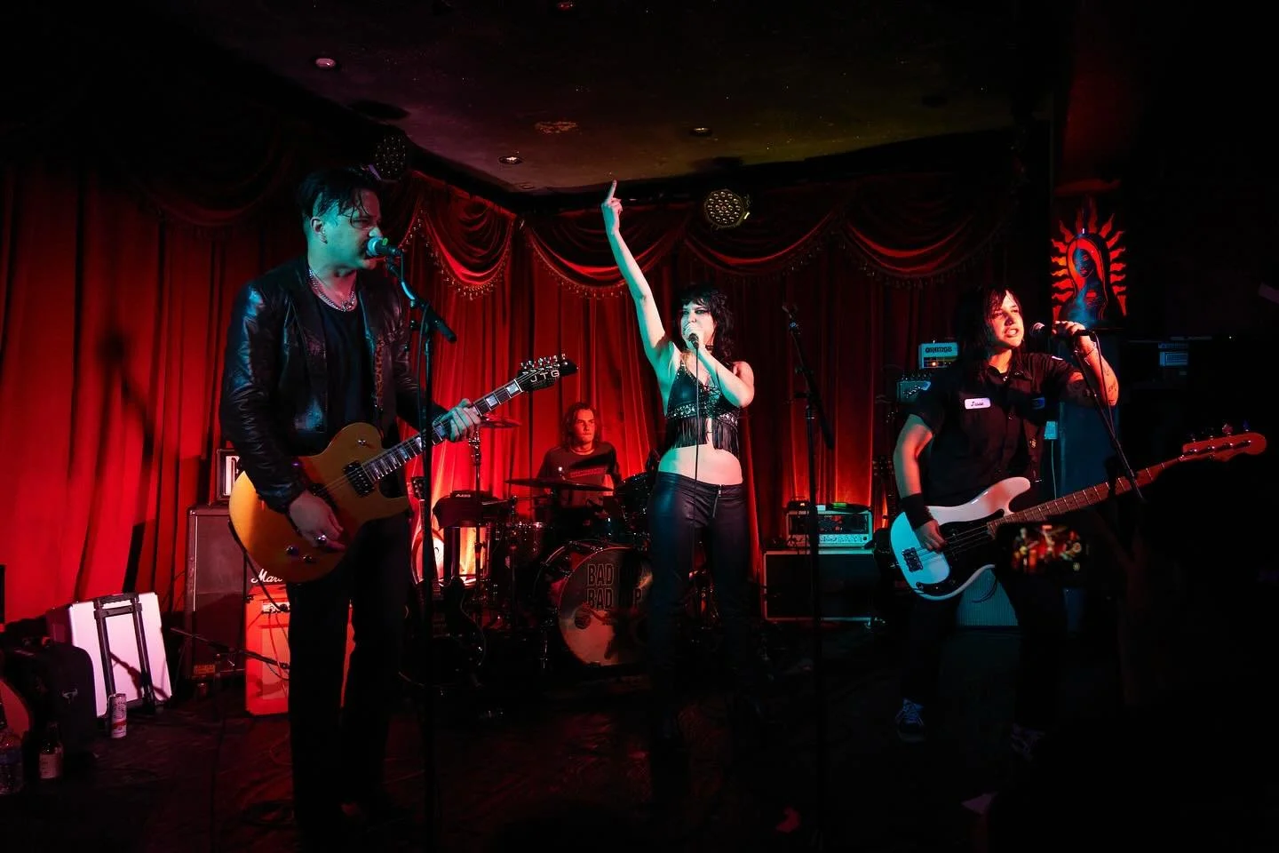 HALLOWEEN SHOW 10/31 @licoricepizzarecords 7PM FREE &amp; ALL AGES!! COSTUMES ENCOURAGED! 
FREE RSVP LINK IN BIO 🧛🏻&zwj;♀️🎃👻🧟&zwj;♀️

Photos by @brianbowensmith