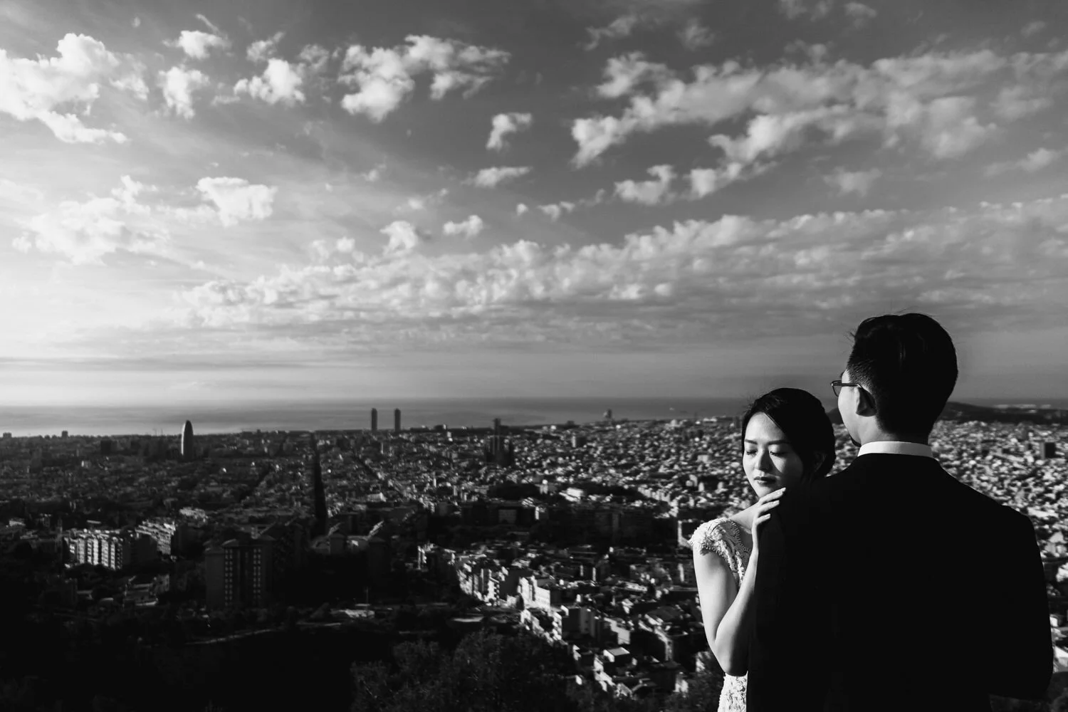 Black &amp; White Wedding Photographs are Still the Love, Here’s Why