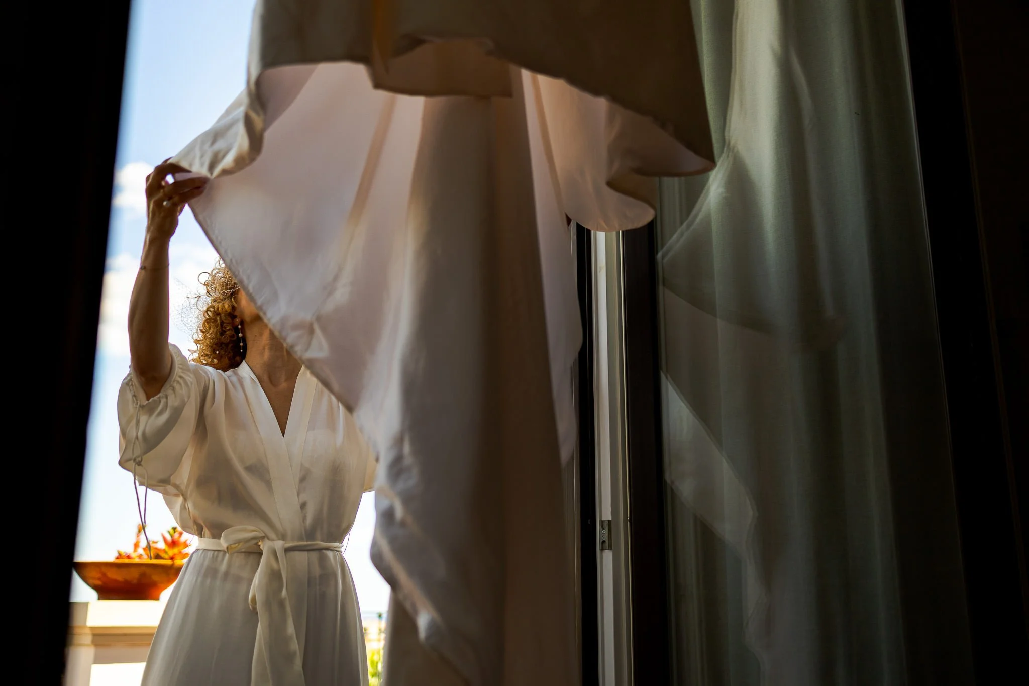 maya-peter-getting-ready-la-finka-barcelona.jpg