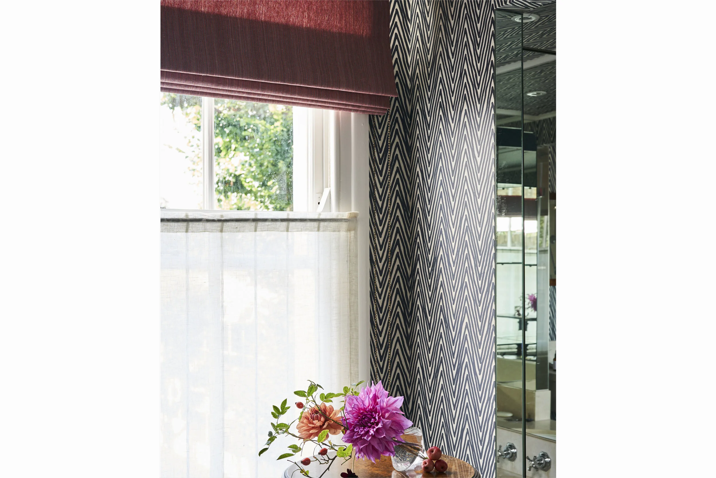 Hanover Gdns - Master Bathroom.jpg