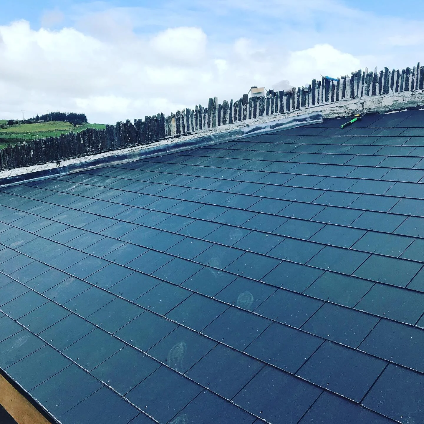 The roof nearly complete at colliford lake #philstroutcontractors #collifordlake #southwestlakestrust #collifordlake #roofing #slates #cornwall #launceston #bodmin #roofwindows