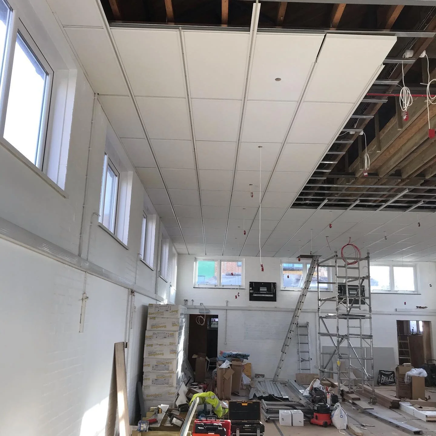 We are pleased to be installing the ceilings at Nexus Campus Camborne for RG Kellows #philstroutcontractors #pscsouthwestltd #interiors #gridceilings #layingrid #drylining #cornwall #construction #building