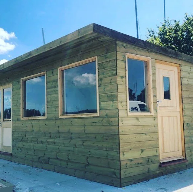 A bespoke cabin built for #southwestlakestrust at #roadfordlake by our in-house team at #pscsouthwestltd #philstroutcontractors if you would like a quote please get in touch we cover the whole of #Devon and #cornwall ...#woodworking #construction #carpentry #bespokecabin