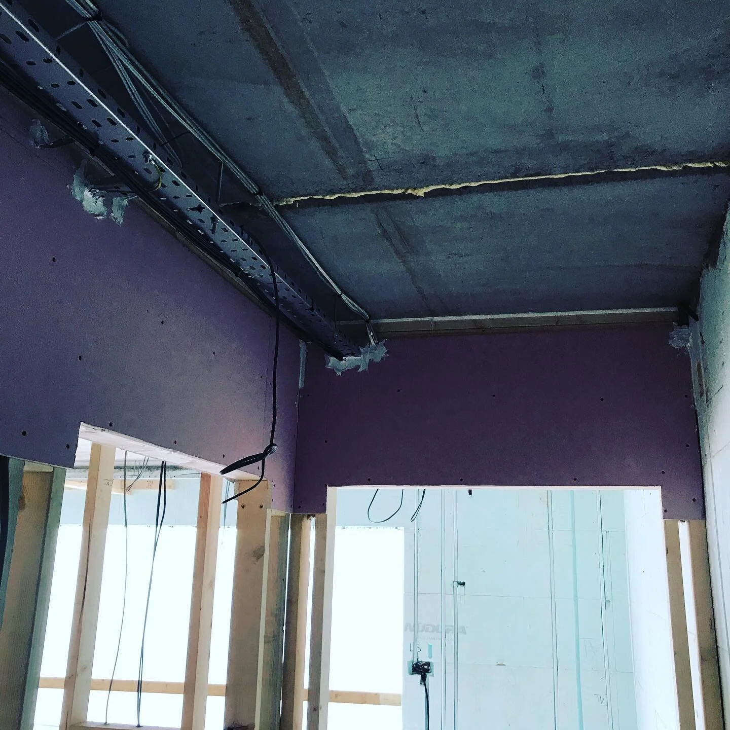 Nice to see the fire protection and MF ceilings beginning to go up on our job in Exmouth #philstroutcontractors #mfceilings #drylining #building #construction #exmouth