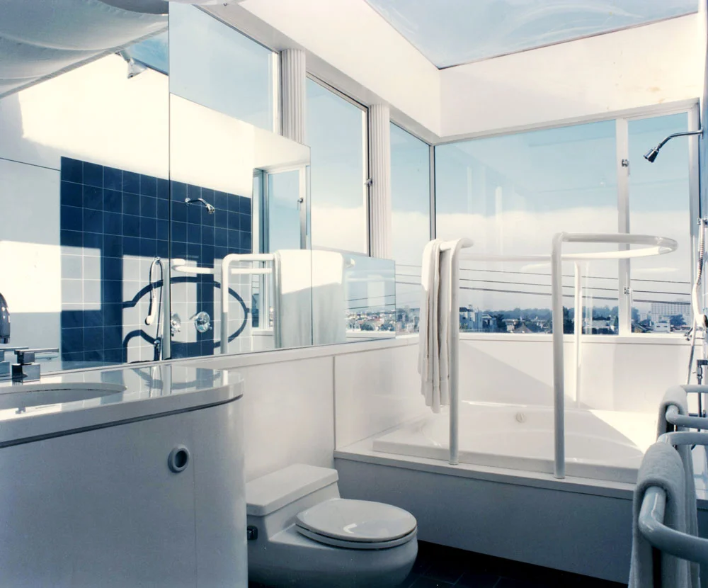 Shrader_bathroom.jpg