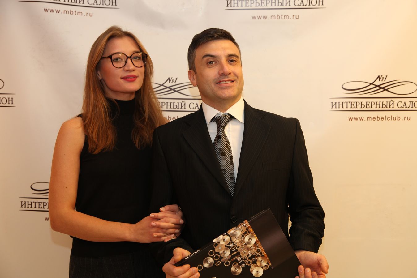 Генеральный директор Представительства B&C International Елена Марченко с коммерческим директором и совладельцем фабрики Aiardini - Luigi Esposito Aiardo