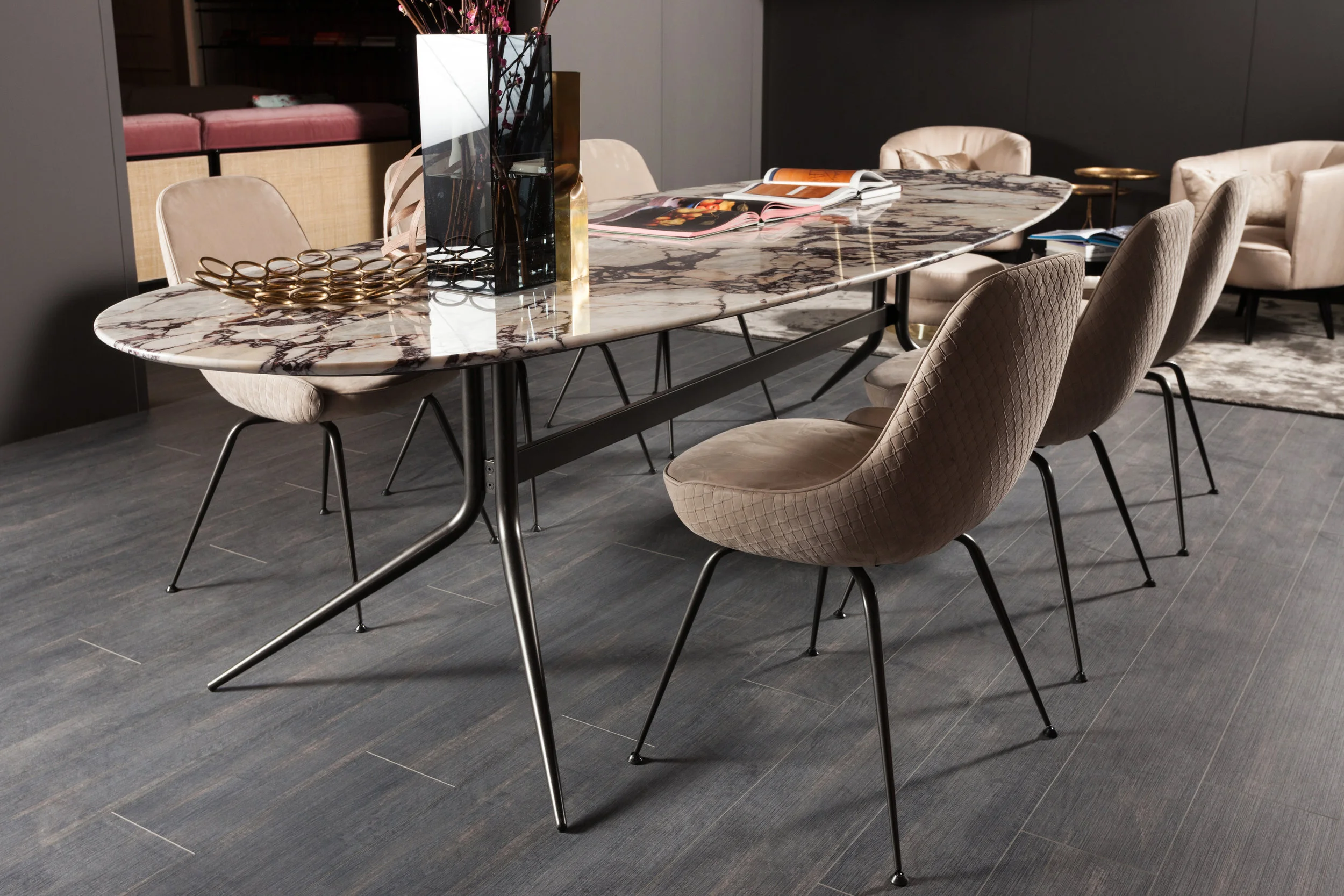 SWING-table--SWING-chair-02.jpg