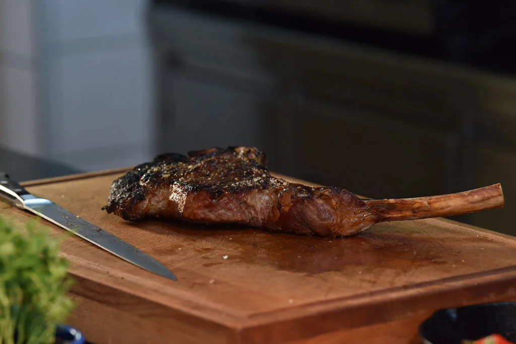 Tomahawk steak.jpg