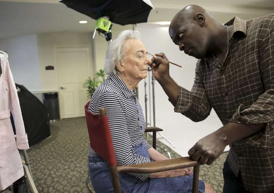 This was of the sweetest stories I've done in while. In 1945, Betty Mohr posed for an ad that ran in Seventeen magazine. Now at 88 and suffering from Alzheimer's and dying from breast cancer, she returns in front of the camera to recreate the moment in time. Click here to read the story. There are 5 million people in the nation with Alzheimer's and 2/3 are women. Awful disease. "Even if they've lost their memory, they can still experience joy. She might not remember the event, but she can remember the feeling and the sense of value." JOY LESSON: Enjoy every joyful moment you get.
