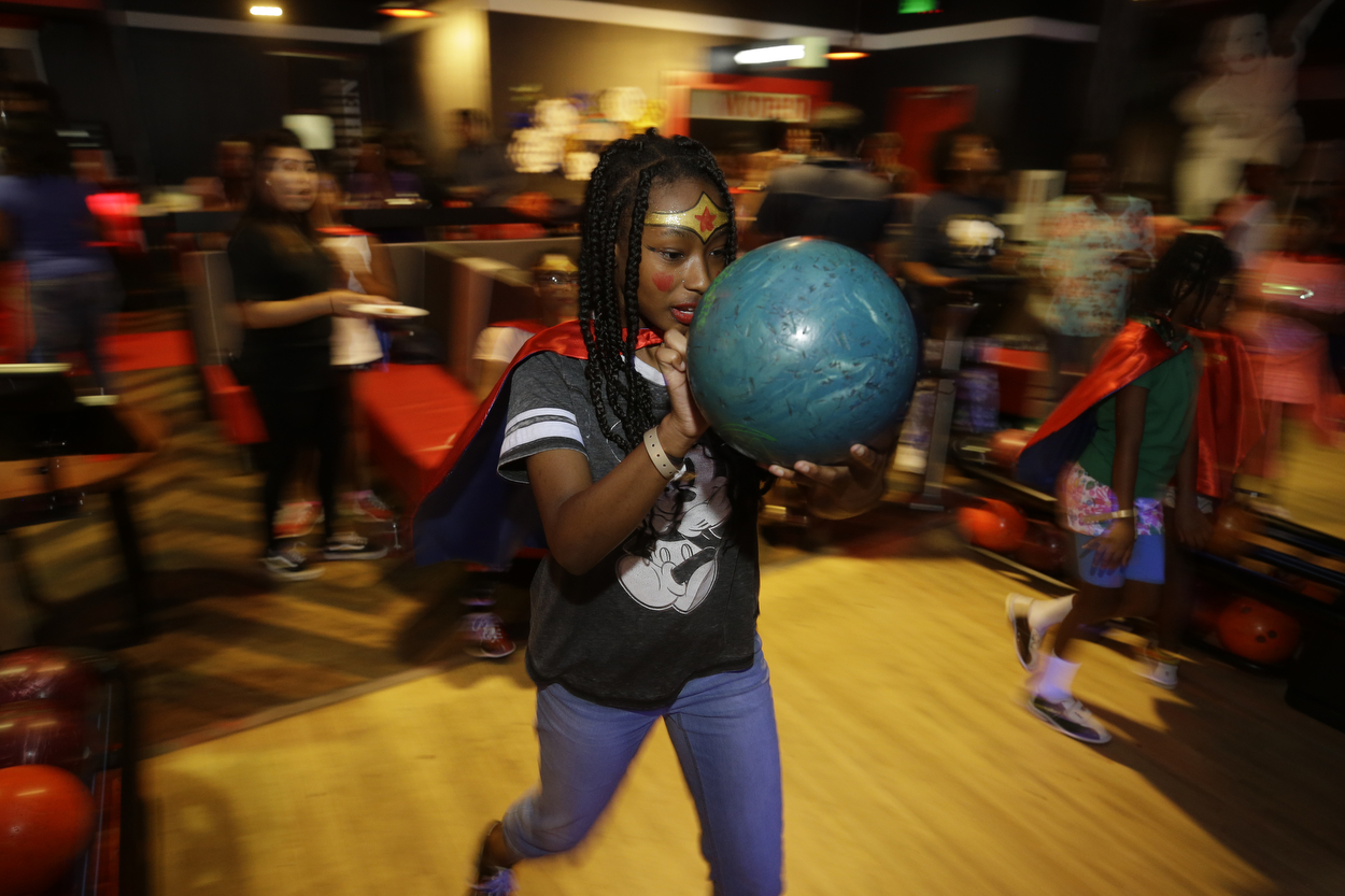 SocietyBowlingParty_mkp_033.JPG