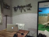 b247 9 coolest offices desklodge.jpg