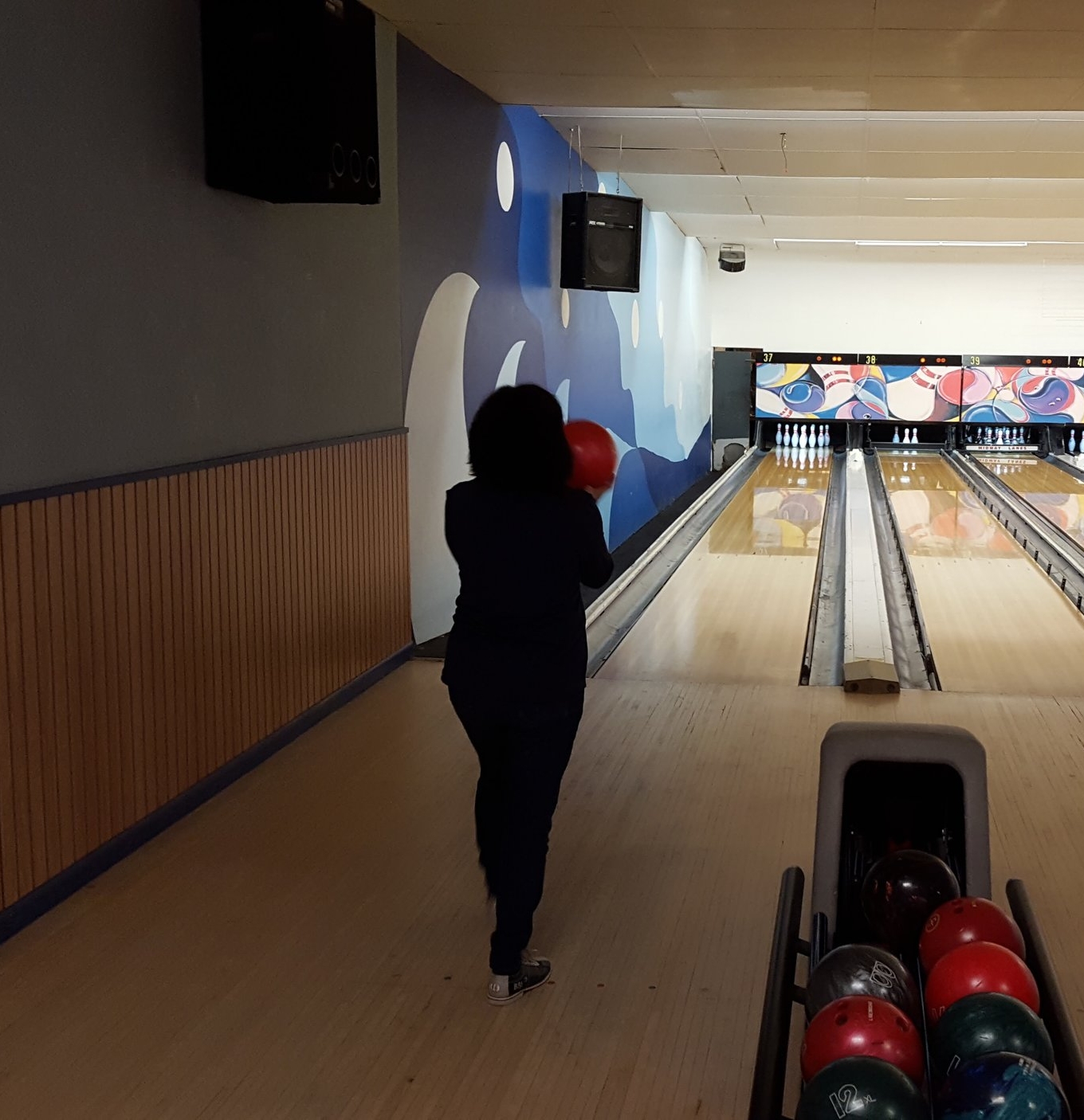 Lisa concentrating on yet another strike!