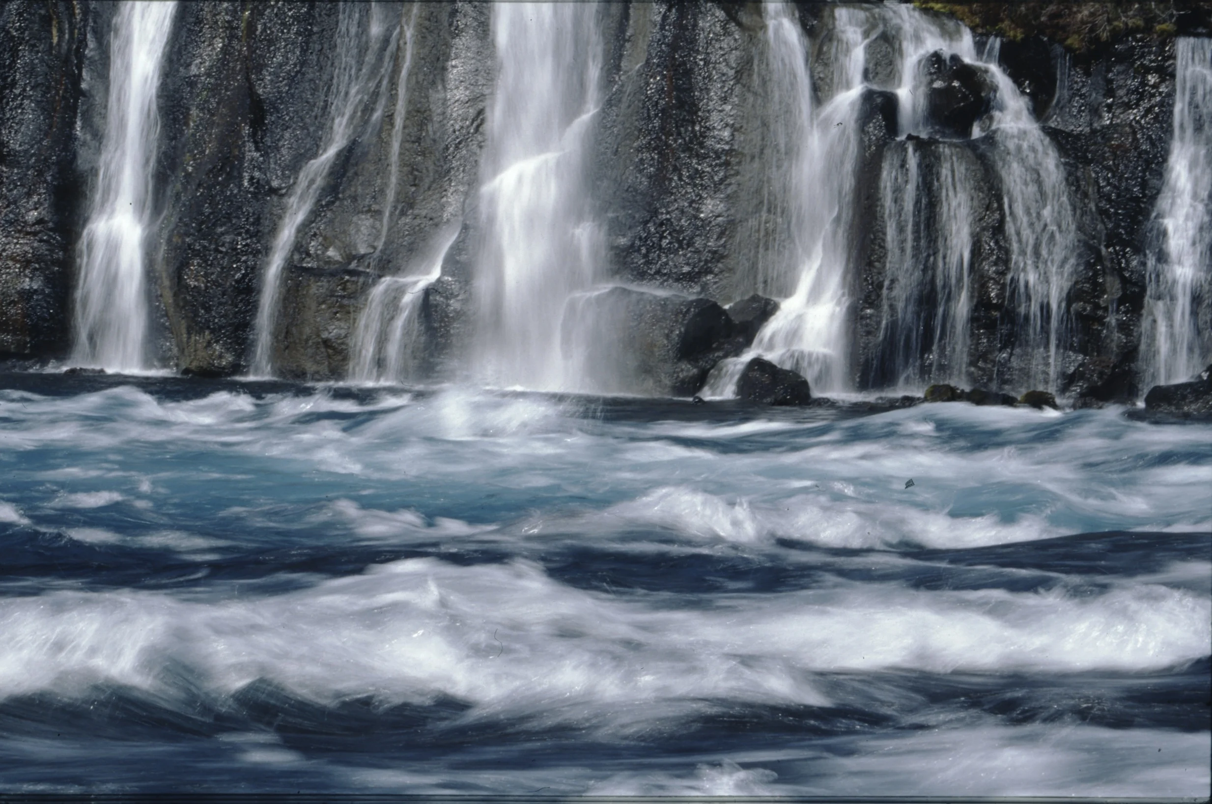 hraunfossar.jpg
