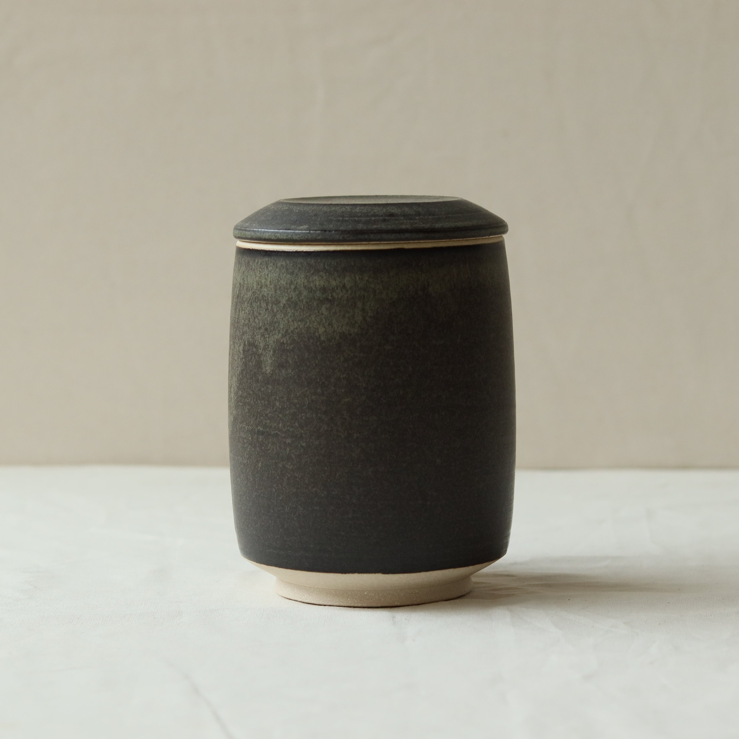 750ml Lidded Jar in Charcoal, Pale Stoneware -6.jpg