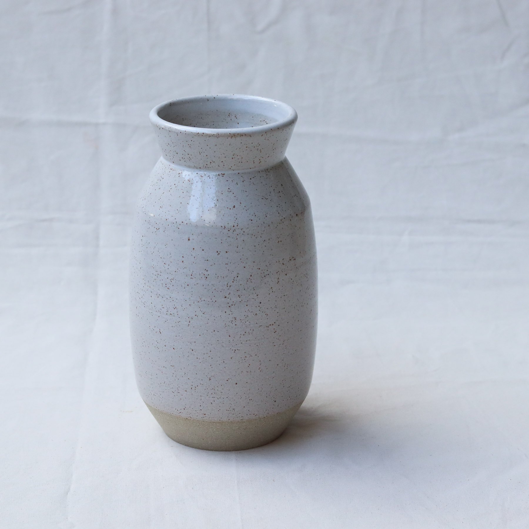 flask vase, speckled white, flecked.jpg