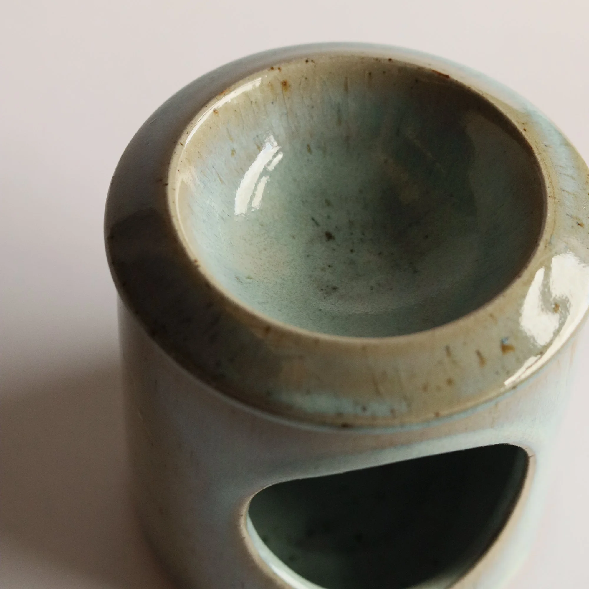 Oil Burner in Pale Blue Chun-6.jpg