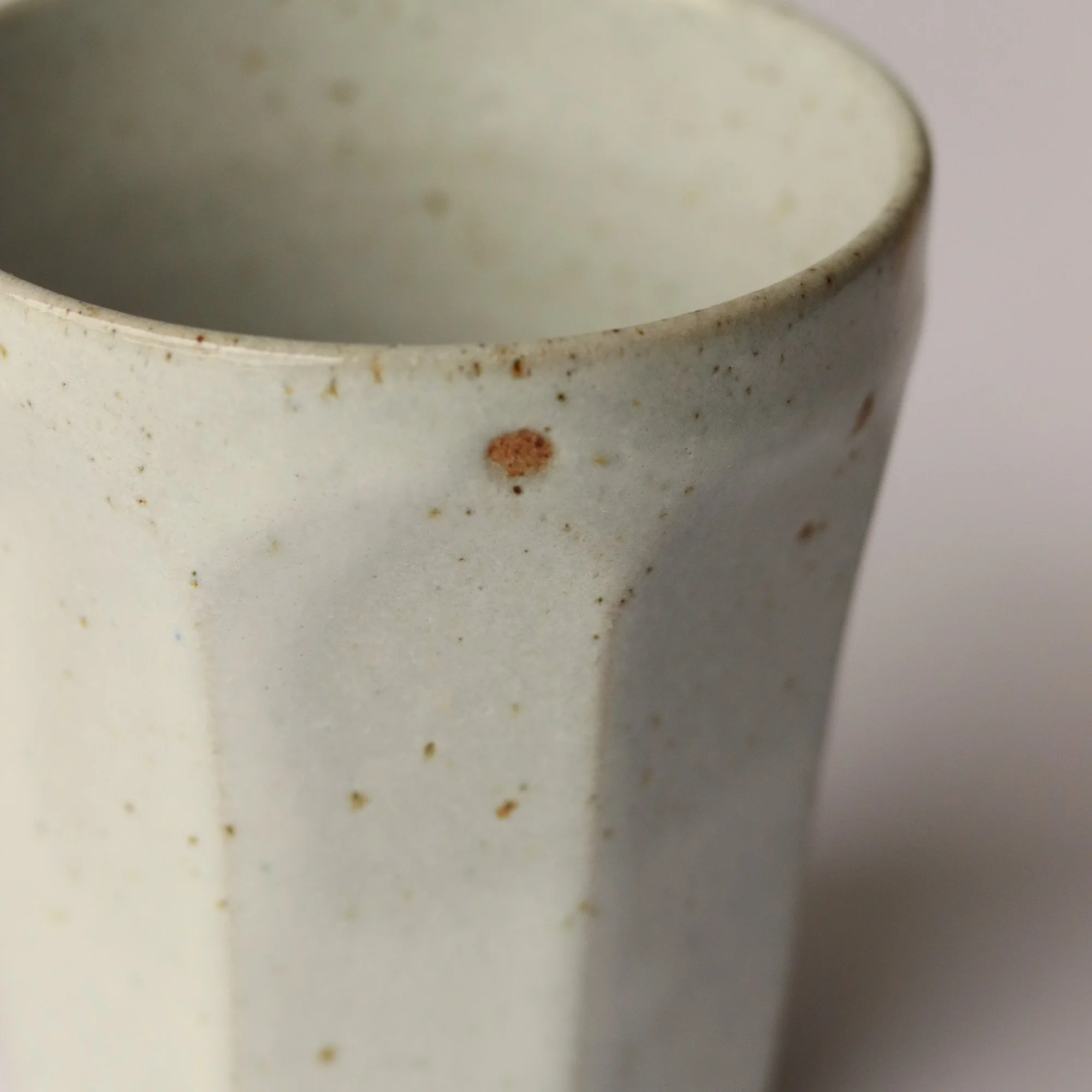 faceted beaker white nuka-4.jpg