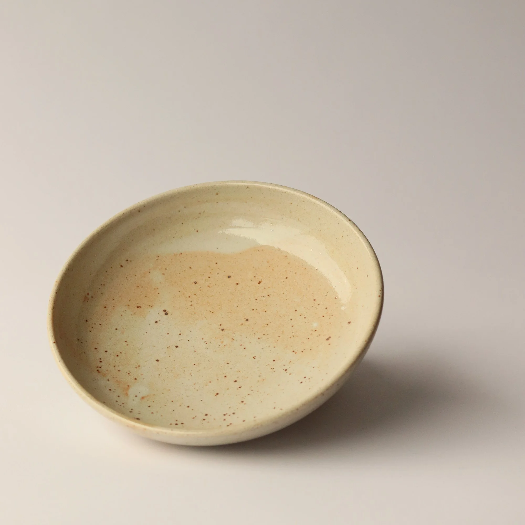 small dinner bowl shino 1-2.jpg