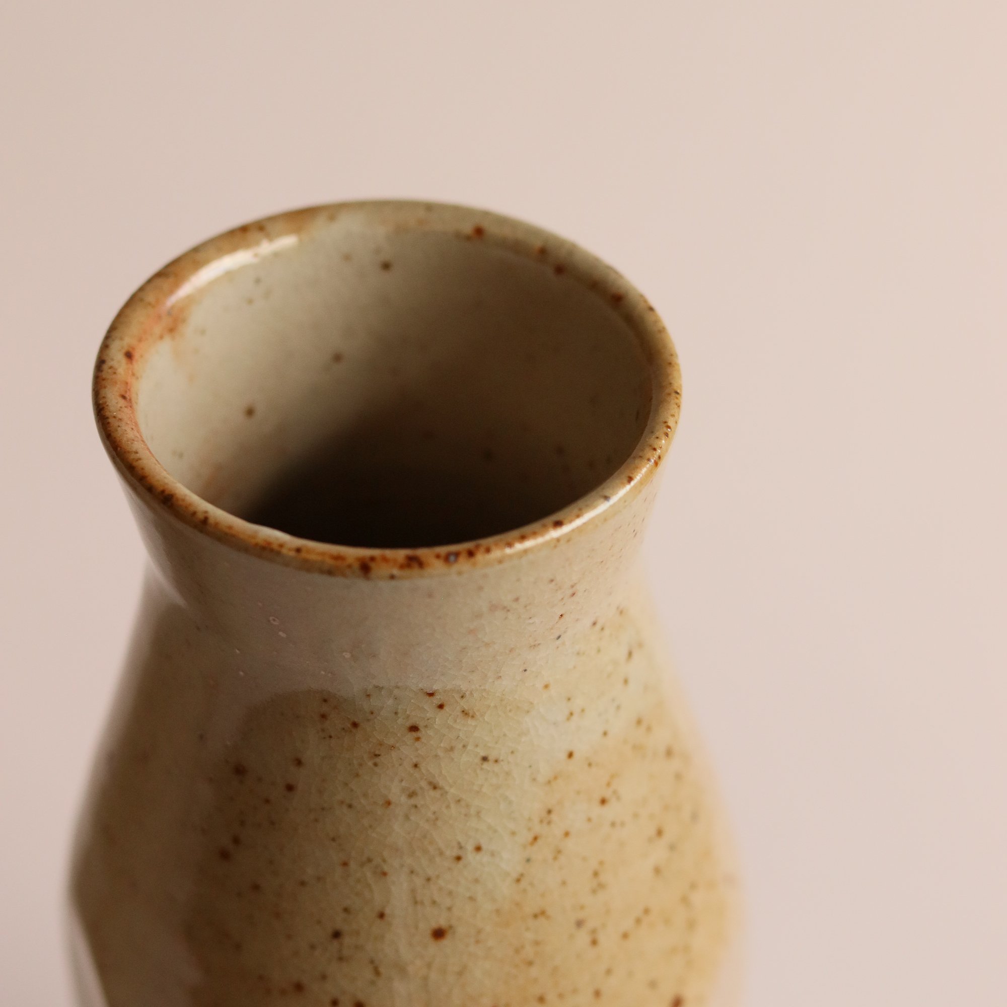 Faceted Vase in Shino-9.jpg