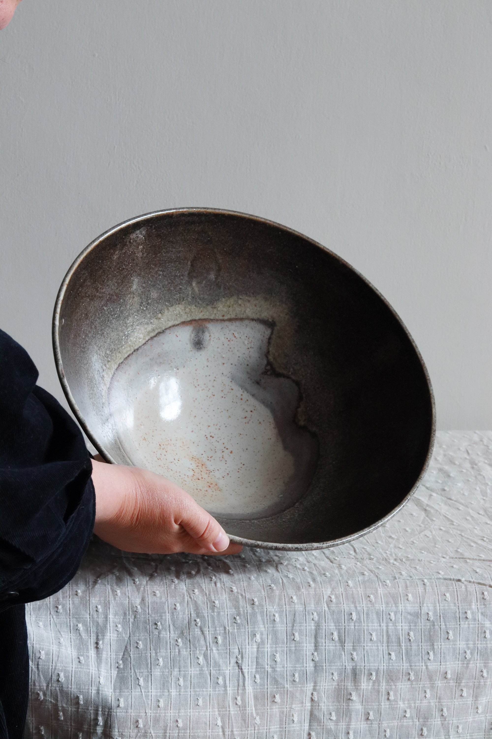 large bowl in shino-07.jpg