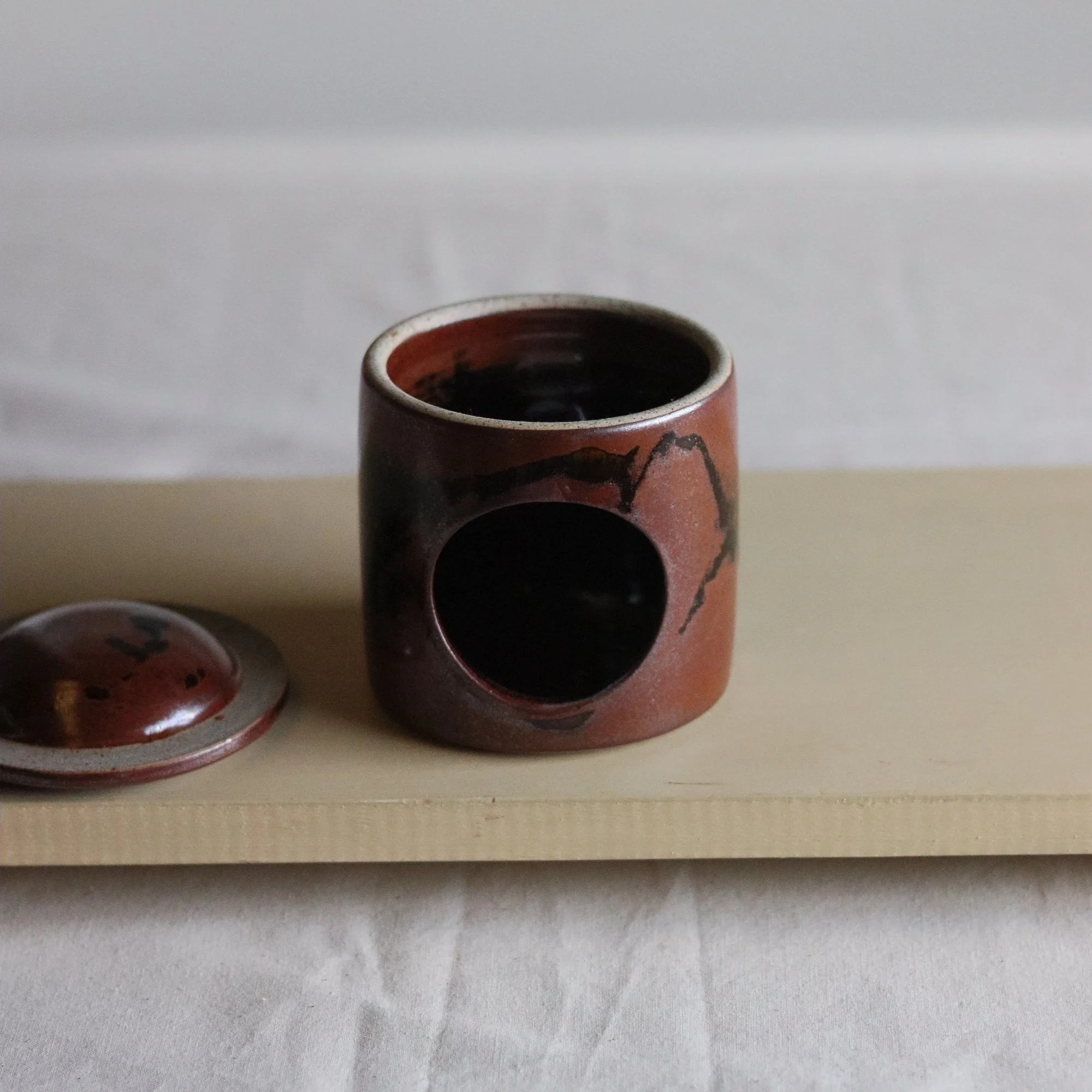 Essential Oil Burner in Tenmoku-2.jpg