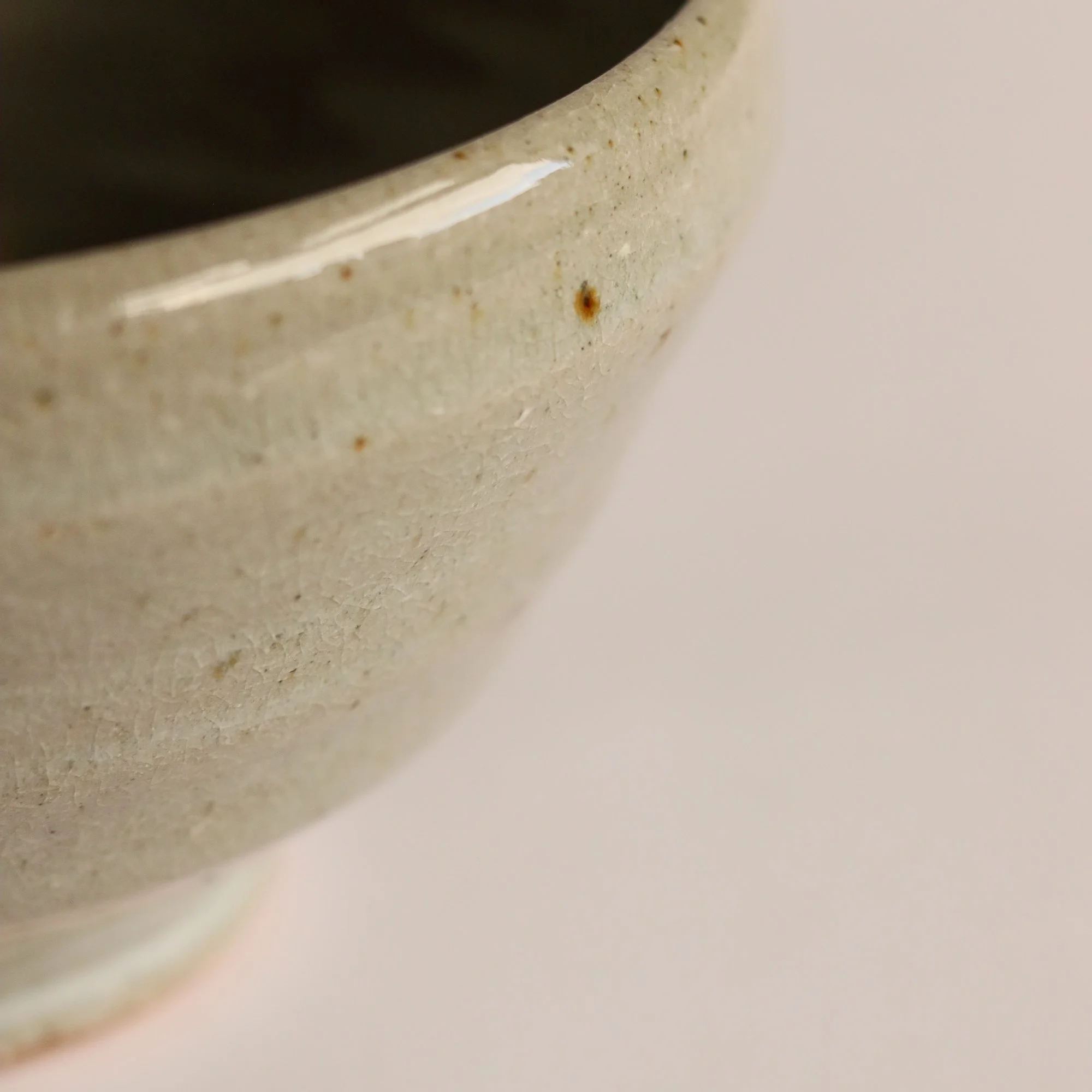 Pouring Bowl in Crackle Ash-7.jpg