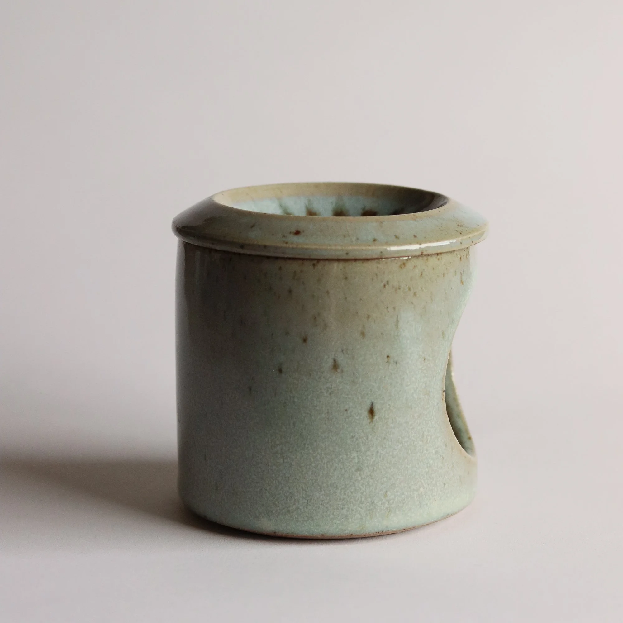 Oil Burner in Pale Blue Chun_2-3.jpg