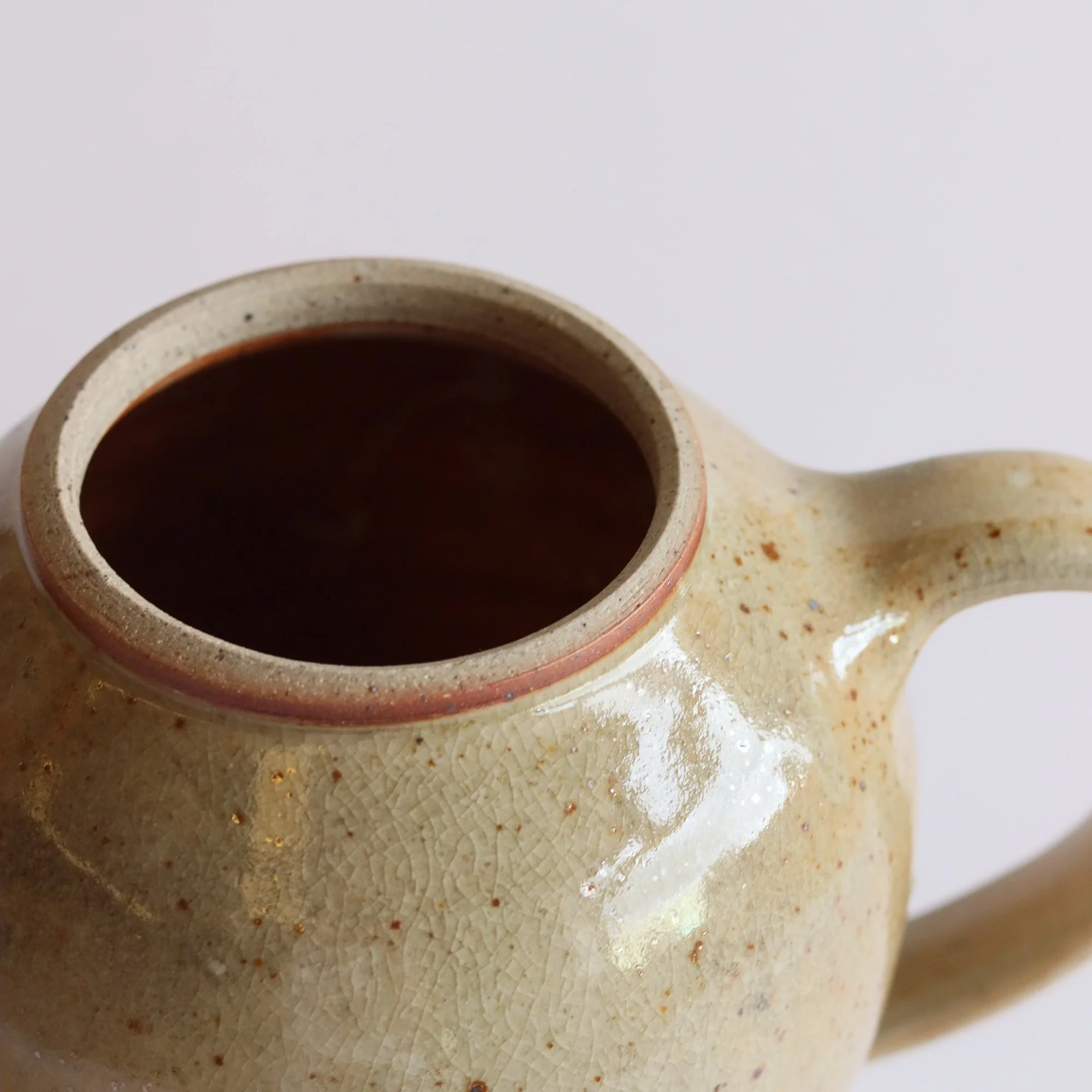 Teapot in Shino_small-10.jpg