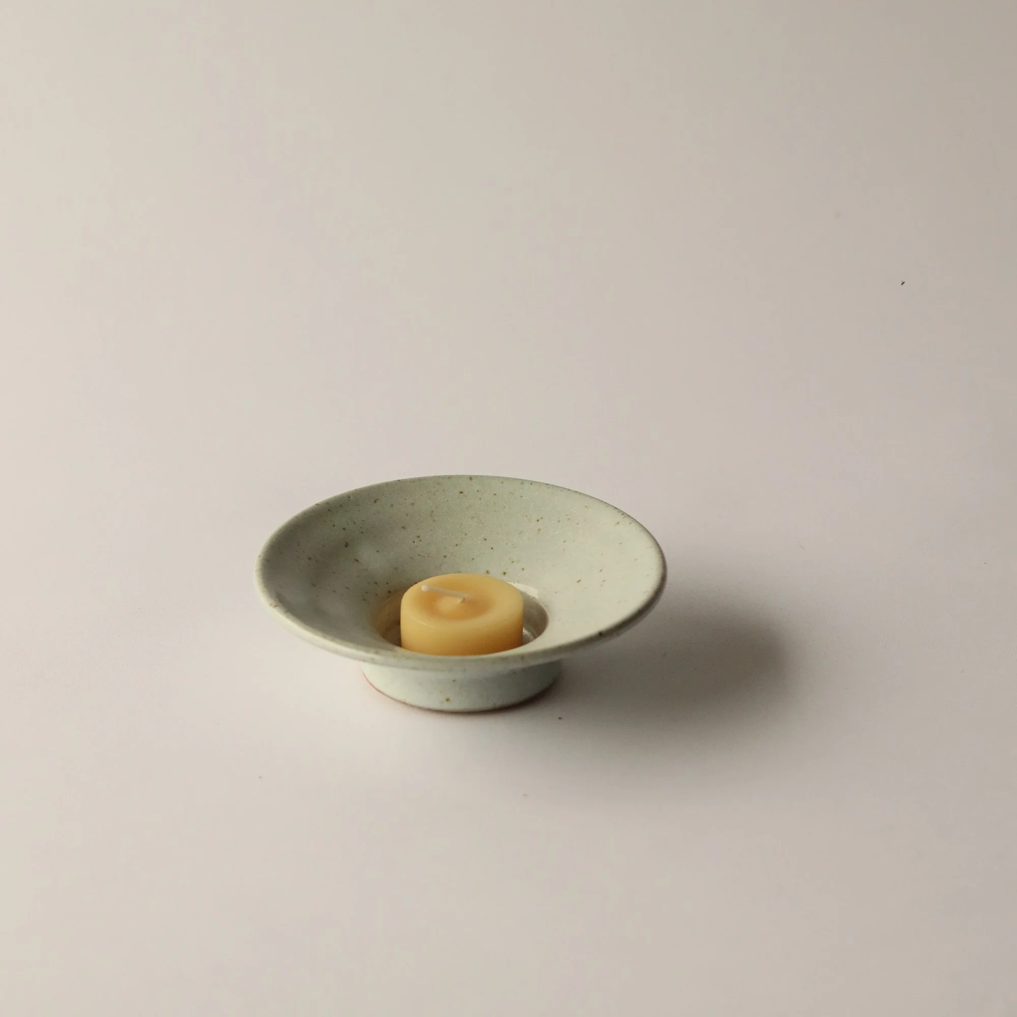 wide candle holder white nuka-2.jpg