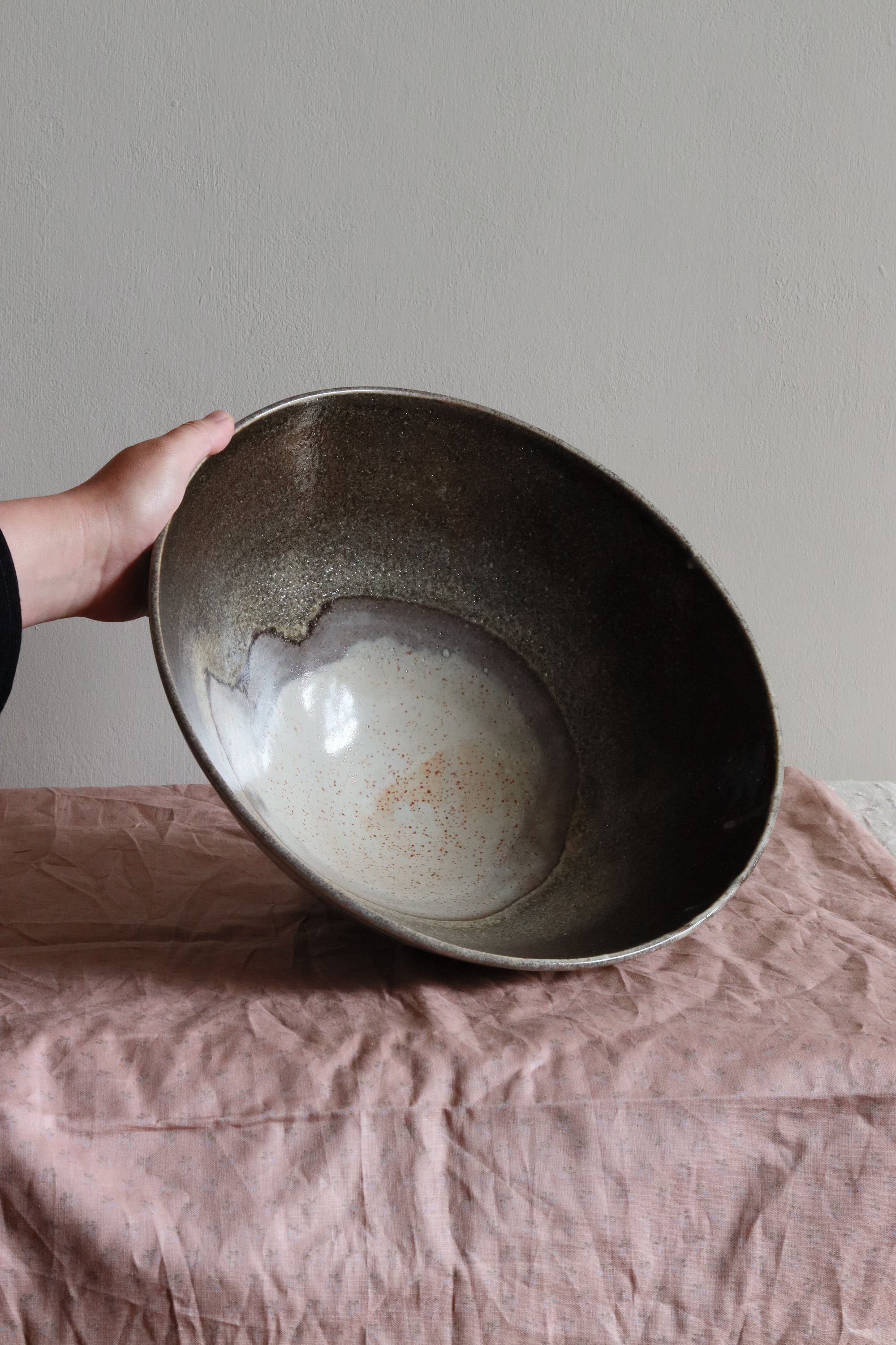 large bowl in shino-08.jpg