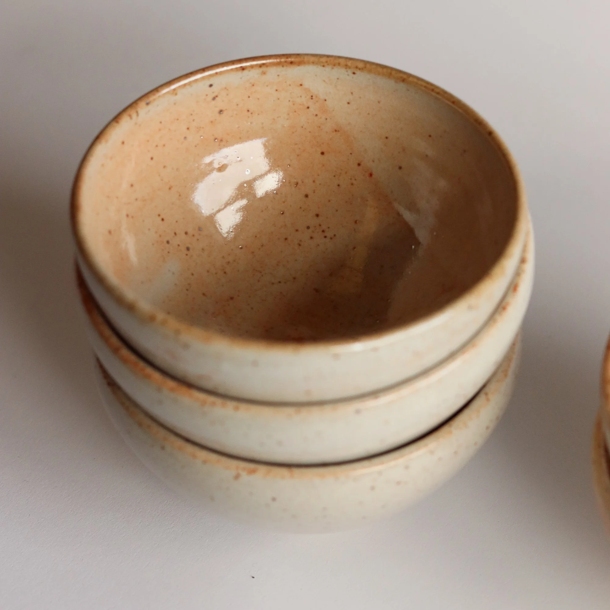 Small Bowl in Shino-9.jpg