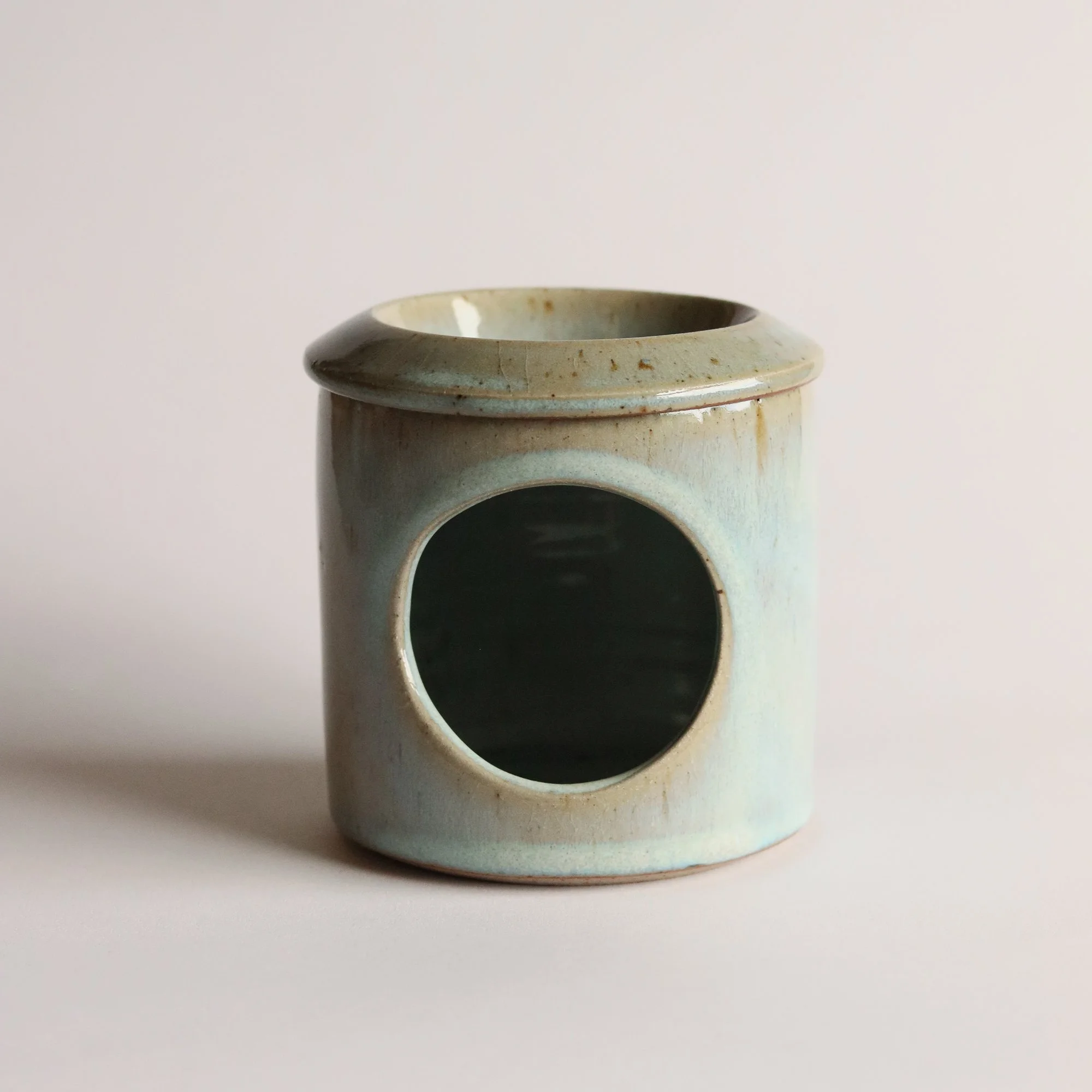 Essential Oil Burner in Pale Blue Chun
