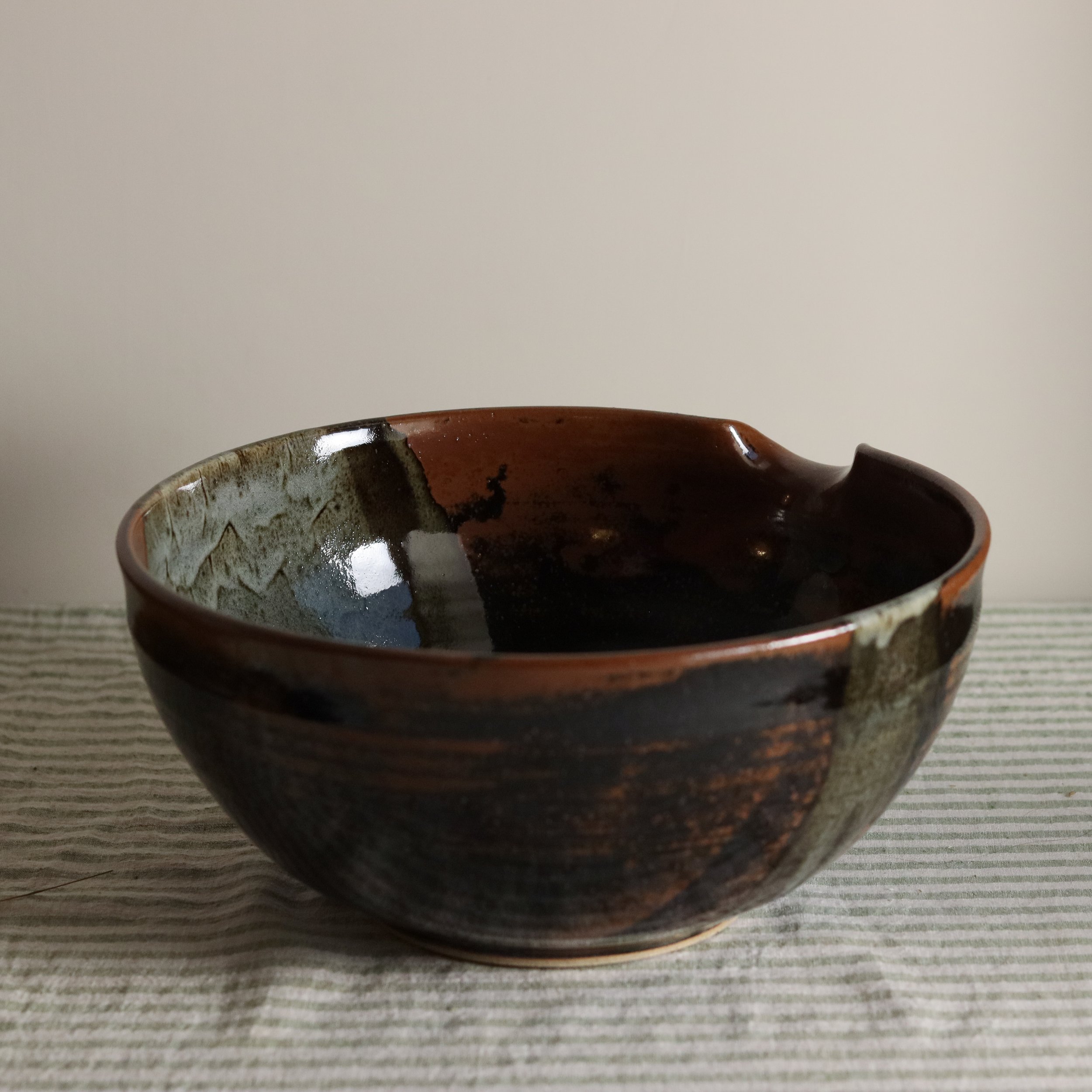 pouring bowl ten chun-3.jpg