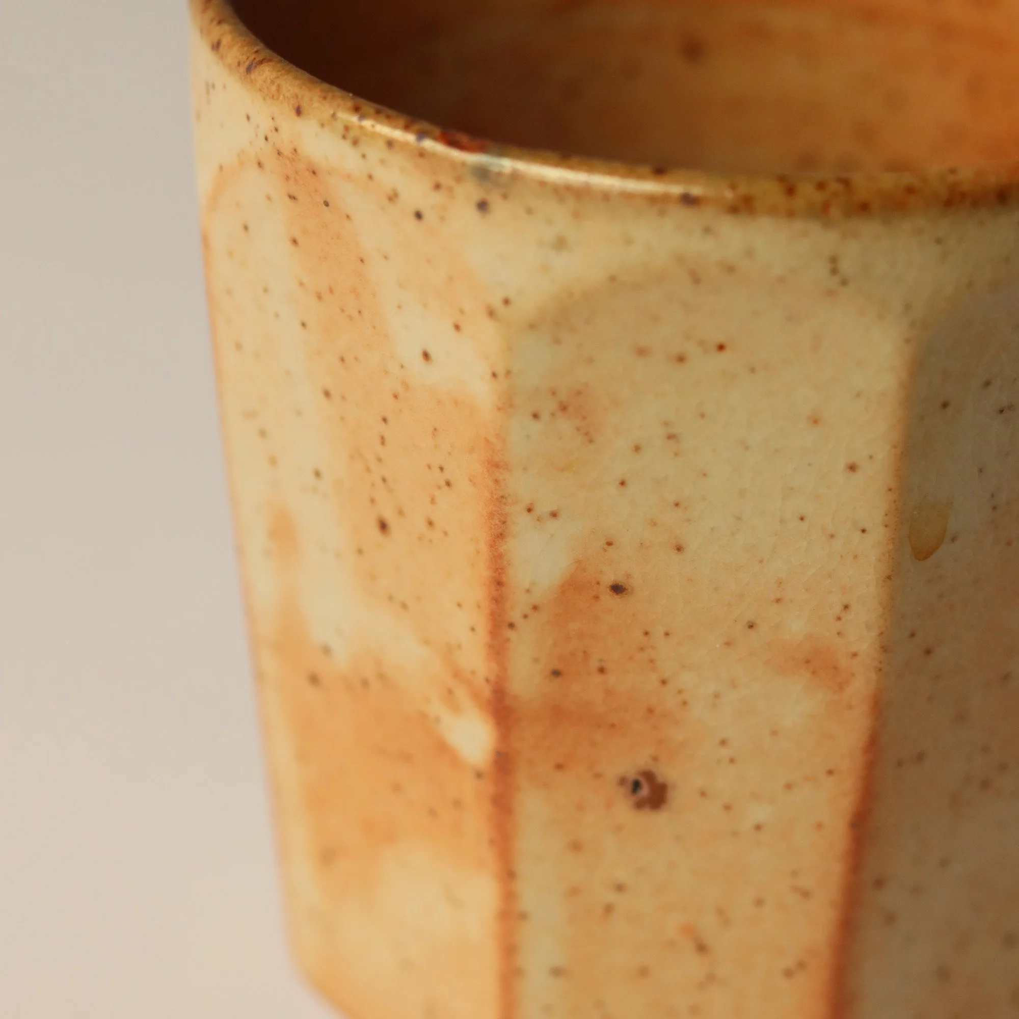 faceted beaker shino_o-4.jpg