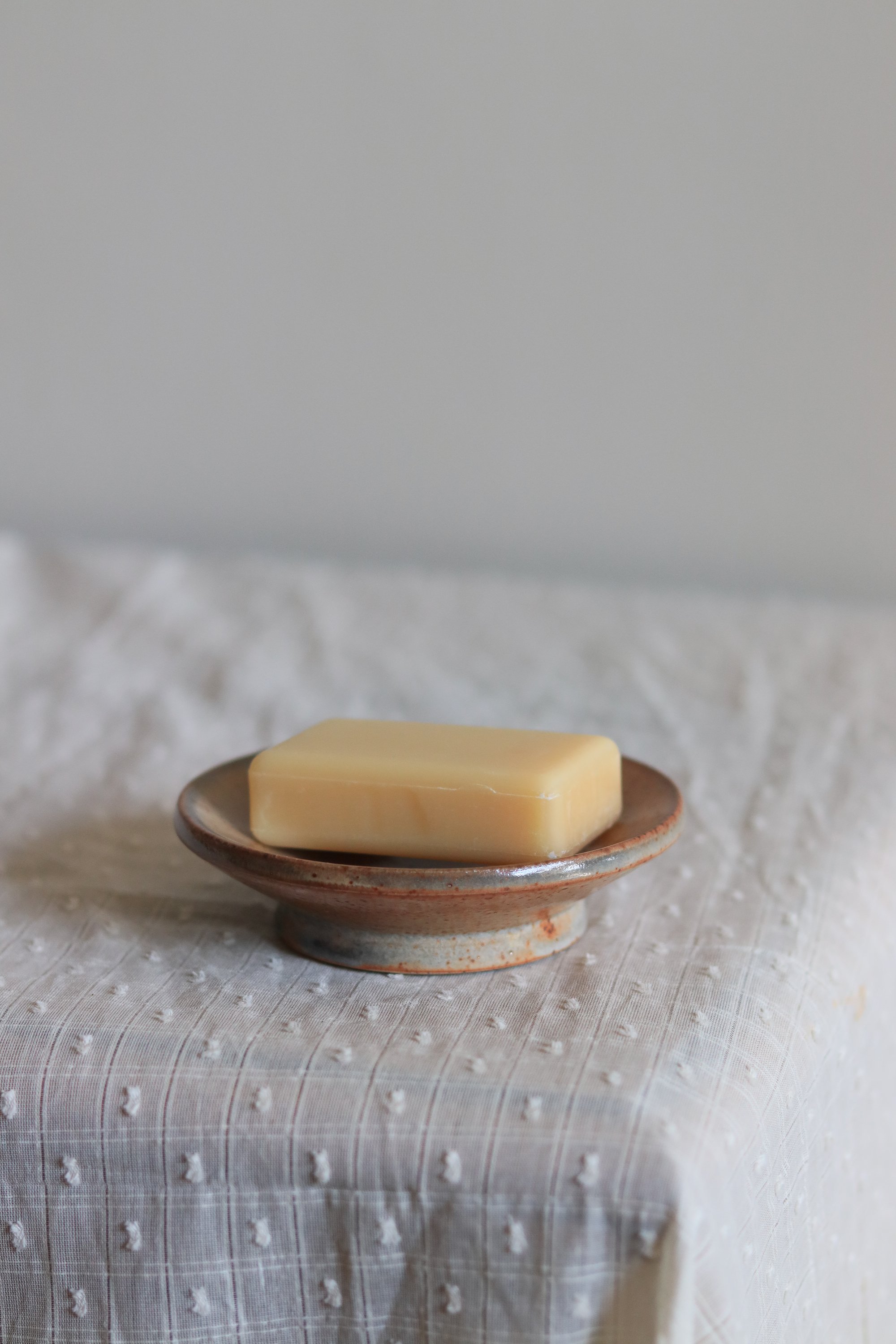 28_shino soap dish-2.jpg
