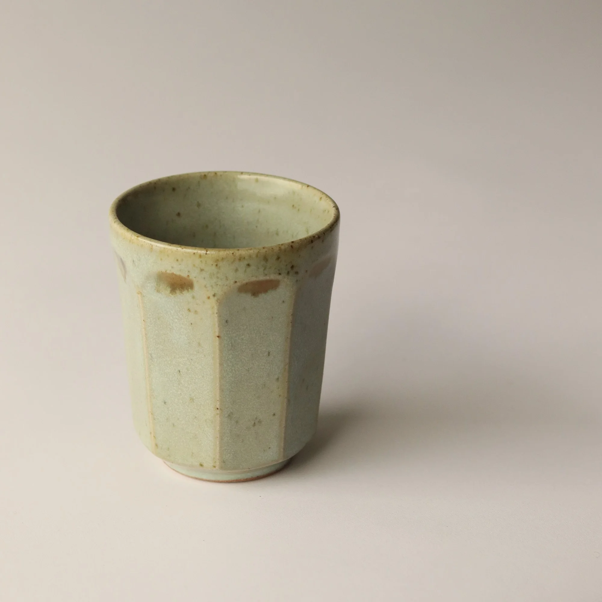 faceted beaker pbc2-2.jpg