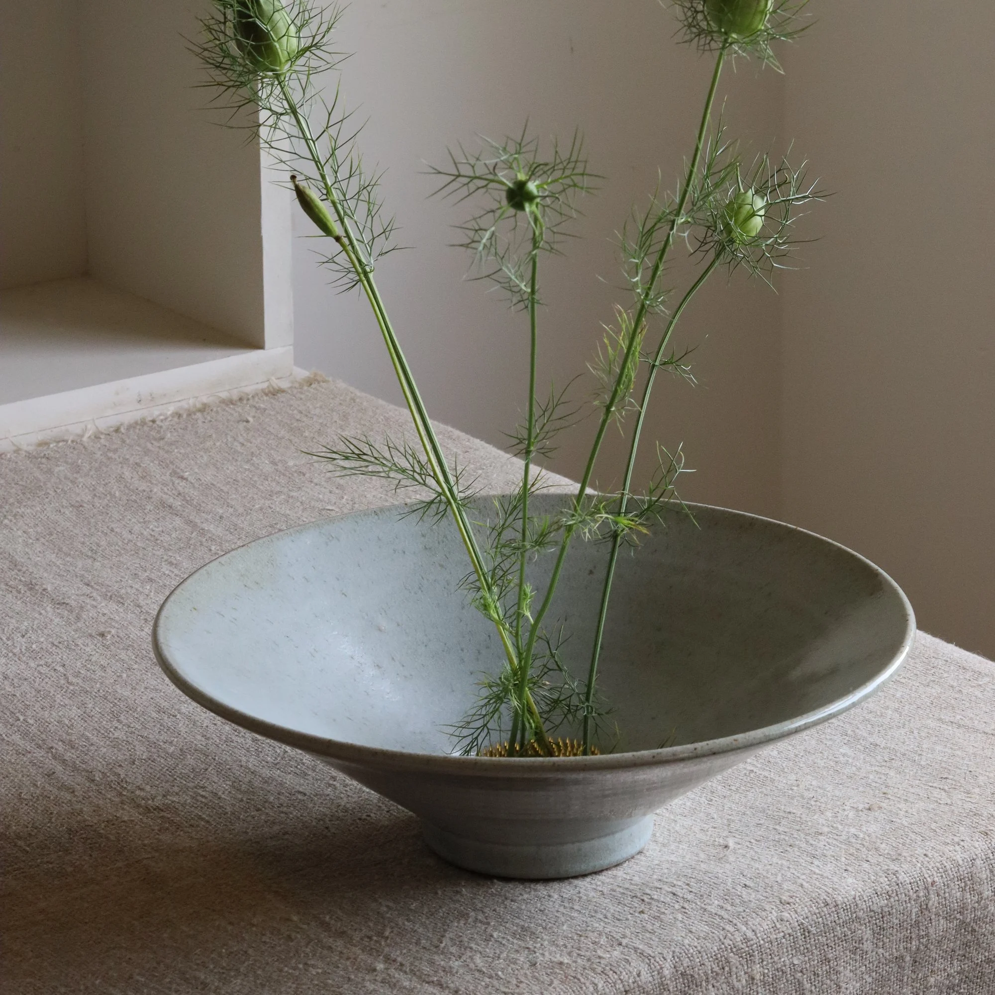 Autumnus Vase Bowl in Crackle Ash