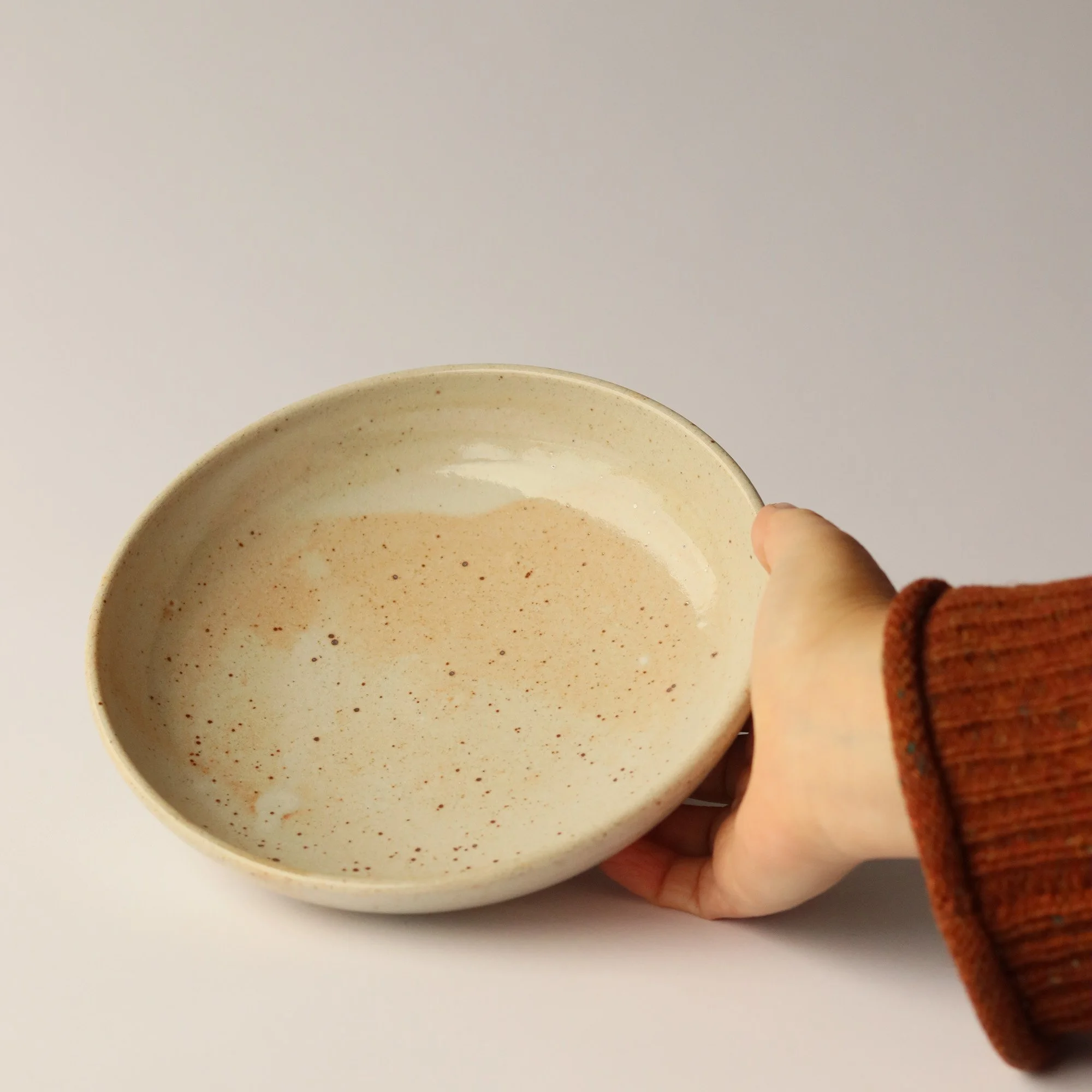 small dinner bowl shino 1.jpg