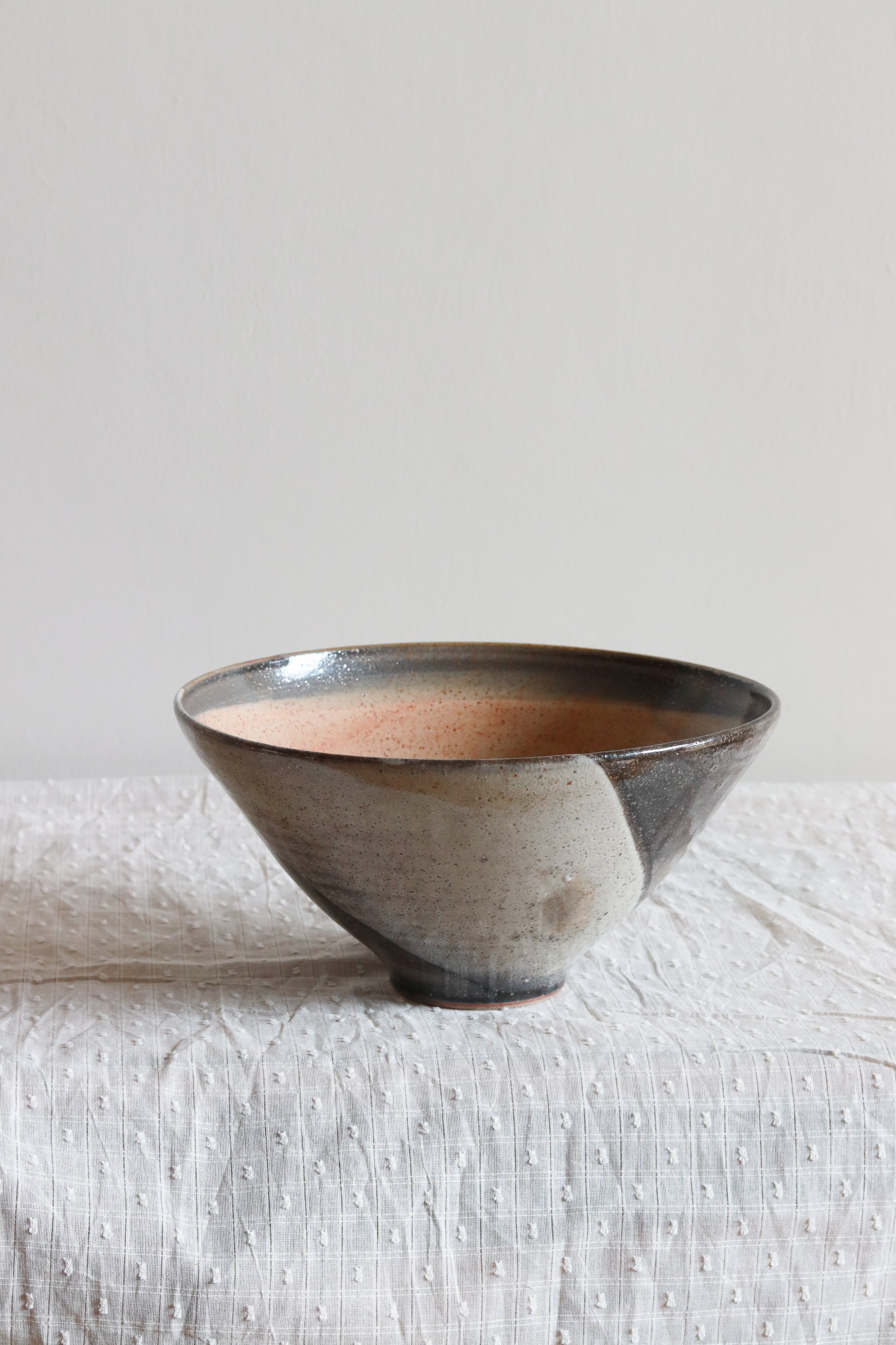 44 medium bowl in shino-4.jpg