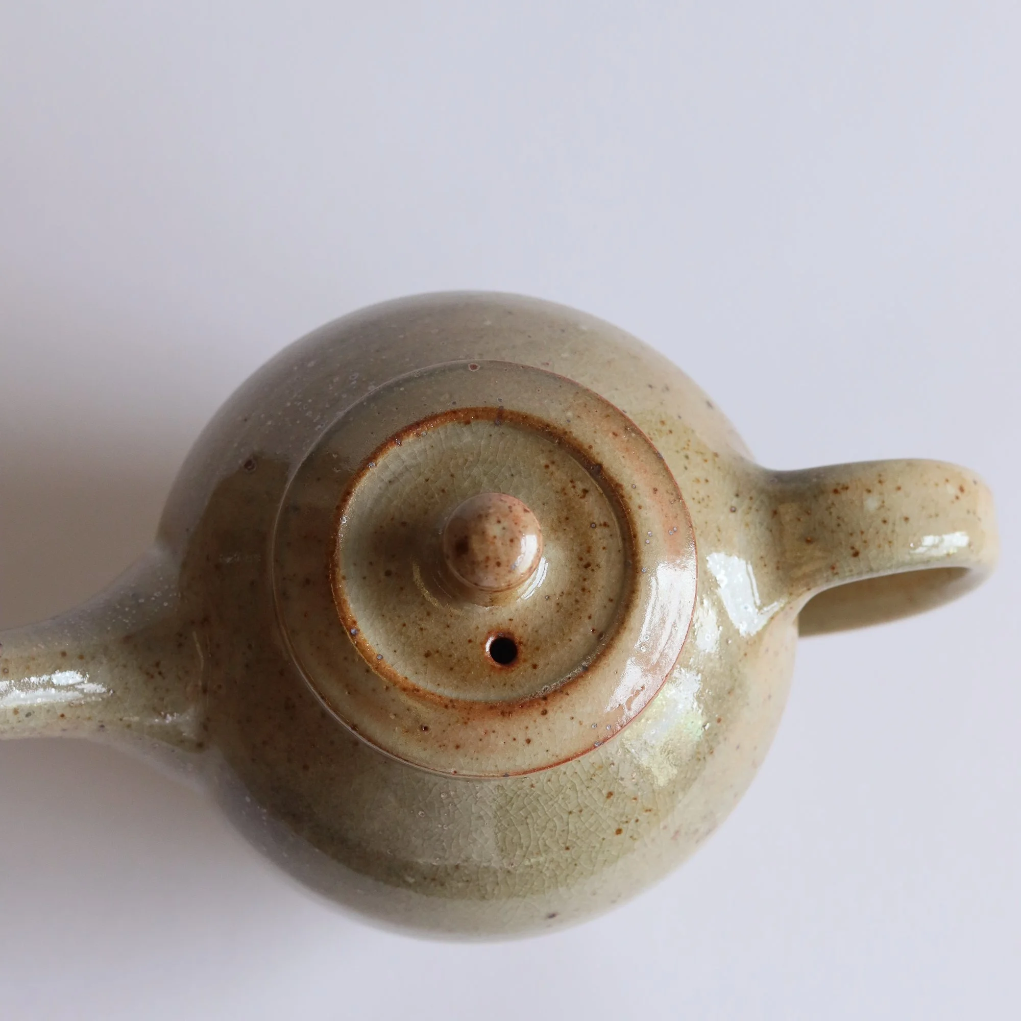 Teapot in Shino_small-11.jpg