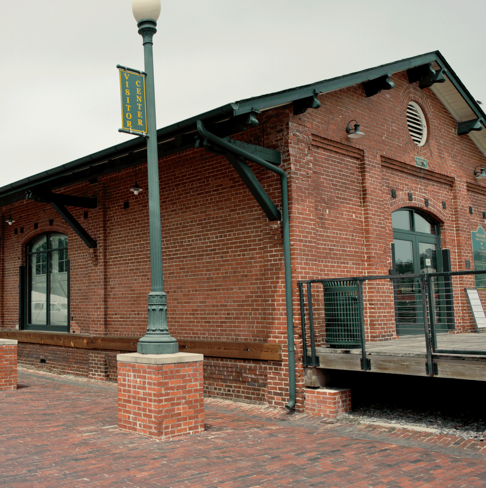freight-depot.gif