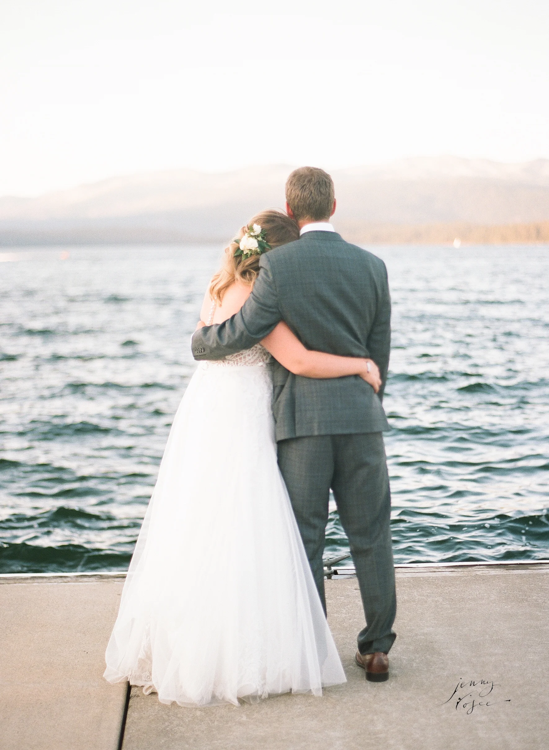 Shore Lodge in McCall Idaho is rated one of the best small towns in Idaho! It is such a charming, welcoming town only 2.5 hours outside of Boise. There is plenty for the family to do like boating, hiking, and restaurants so everyone can make a mini vacation out of the event! http://shorelodge.com/weddings/