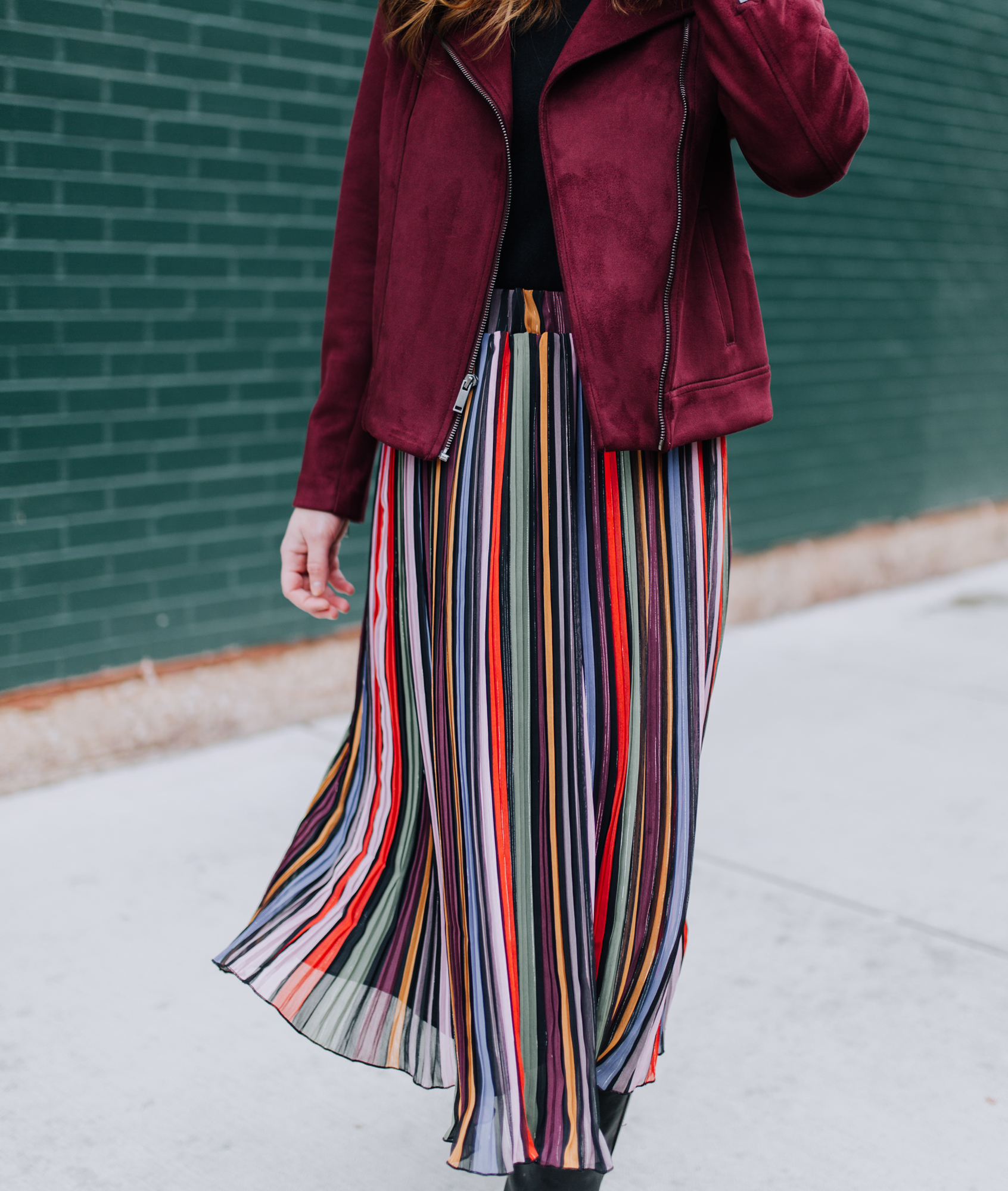 jenny_querry_girl_in_neutrals_2.jpg