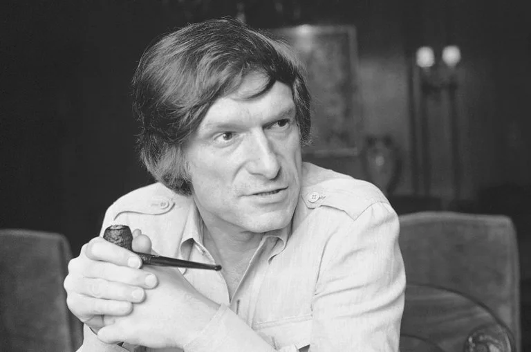 30hefner-conversation2-master768.jpg