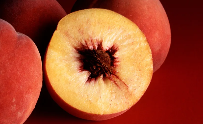 Autumn_Red_peaches.jpg
