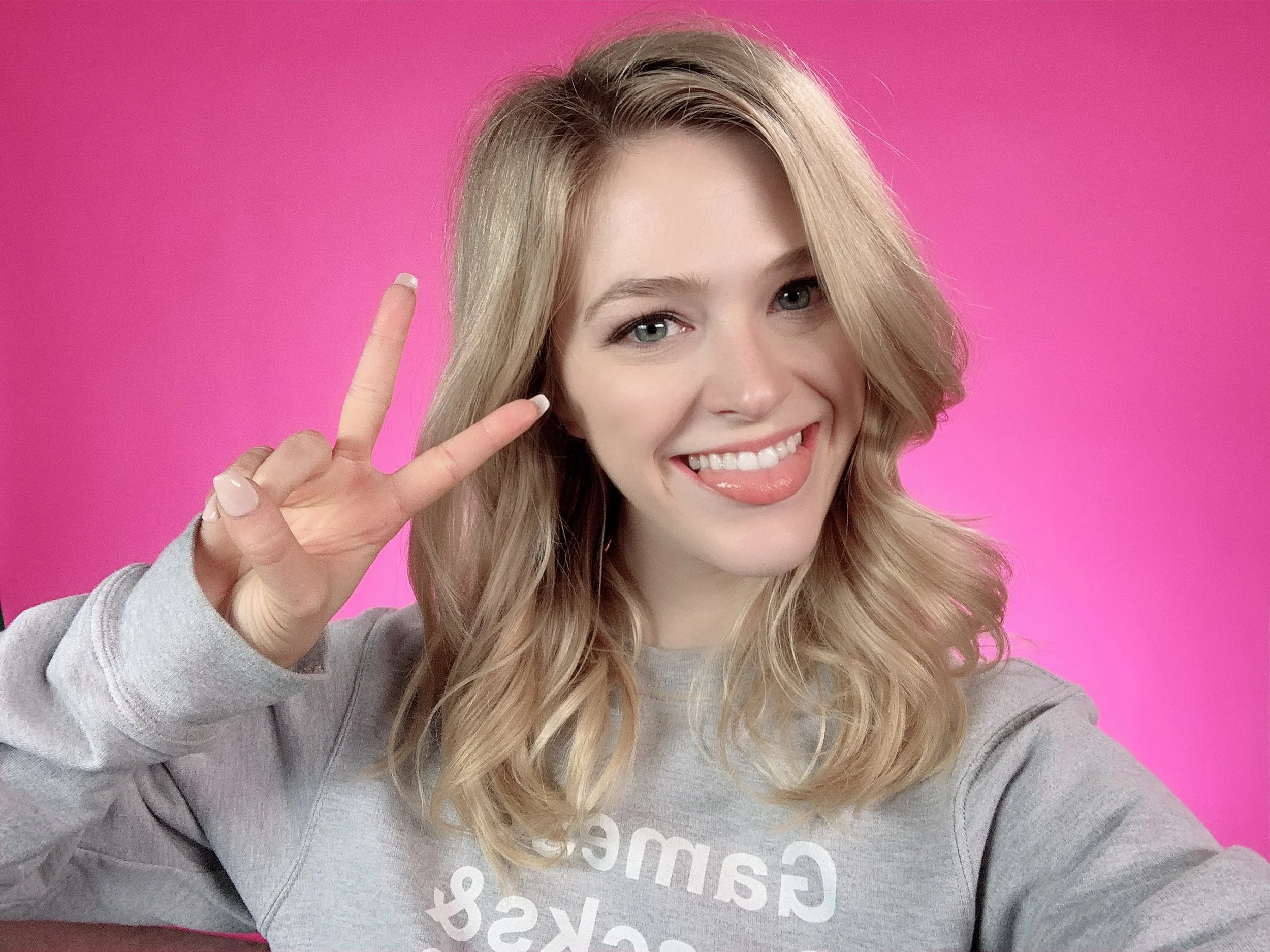 Kelsey Impicciche Talks Malibu Barbie Dreamhouse, Elle Woods , and Growing Up With The Sims