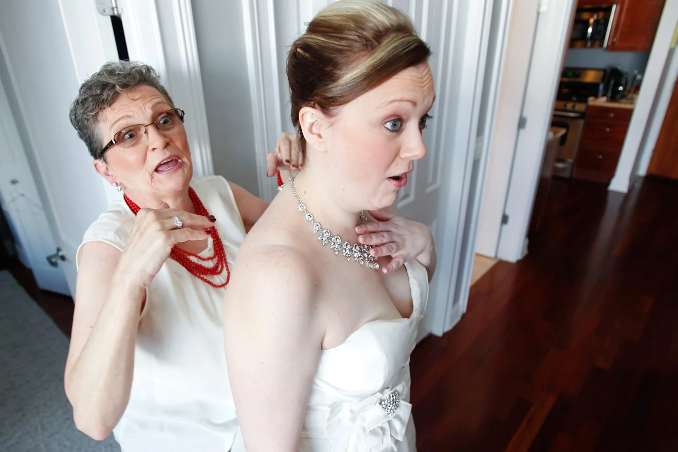revolution-brewing-chicago-blackhawks-wedding-ruthie-hauge-photography-12.jpg