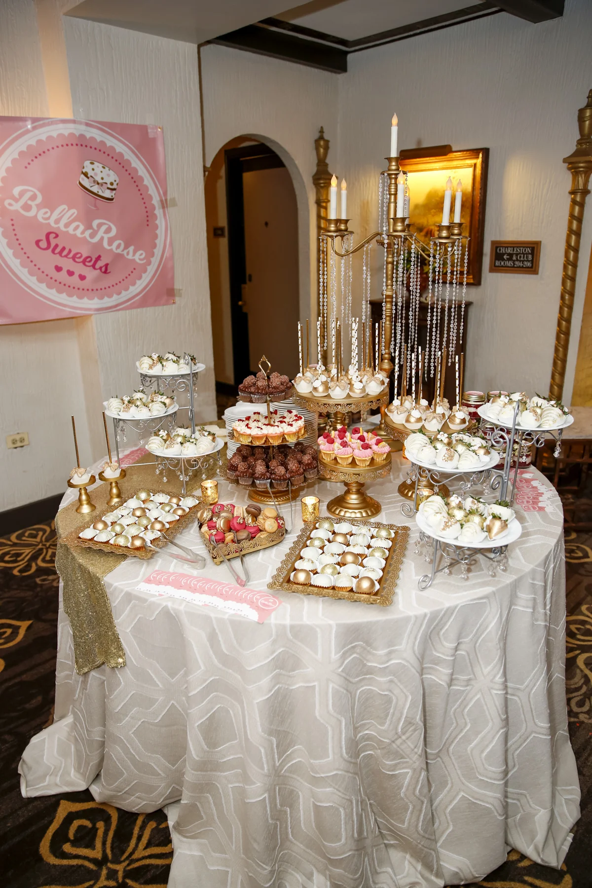 golf-give-gala-celebrity-michael-phelps-jason-day-event-photographer-madison-wi-21.jpg
